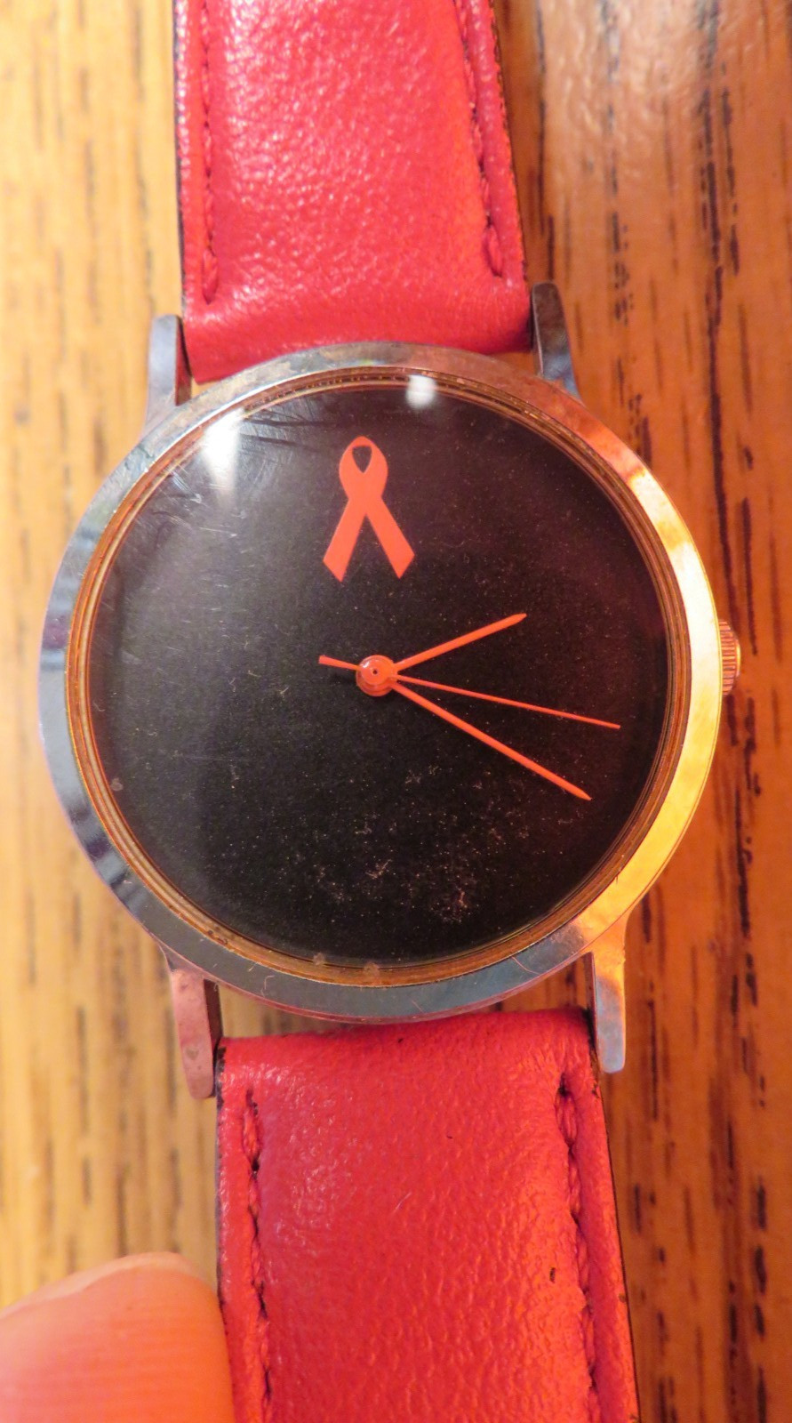 AIDS AWARENESS Red Leather Band Wristwatch