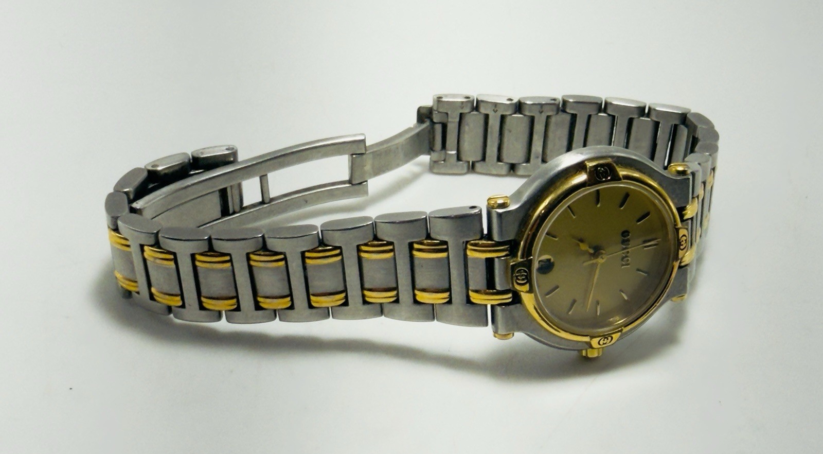 Gucci 9000L Watch Date Vintage Quartz Women, Needs Battery