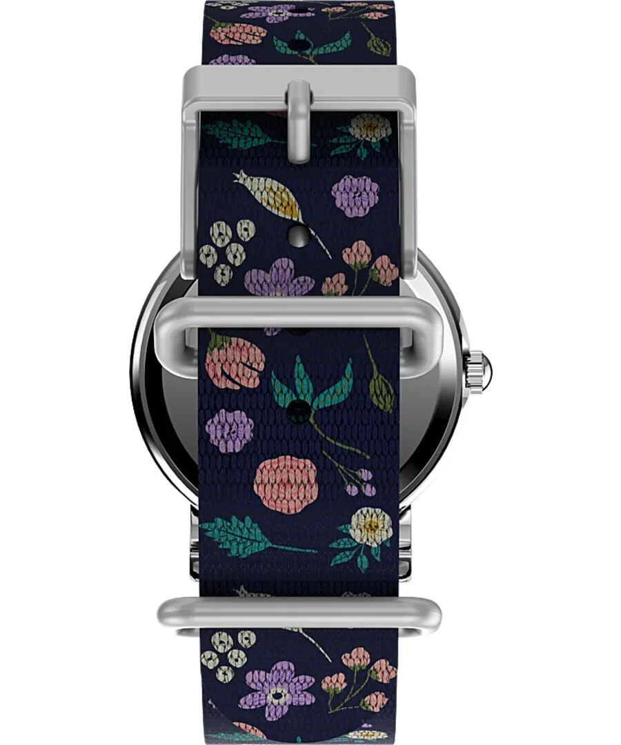 Timex TW2V45900, Peanuts-Snoopy Weekender Watch, Nylon Strap, Indiglo