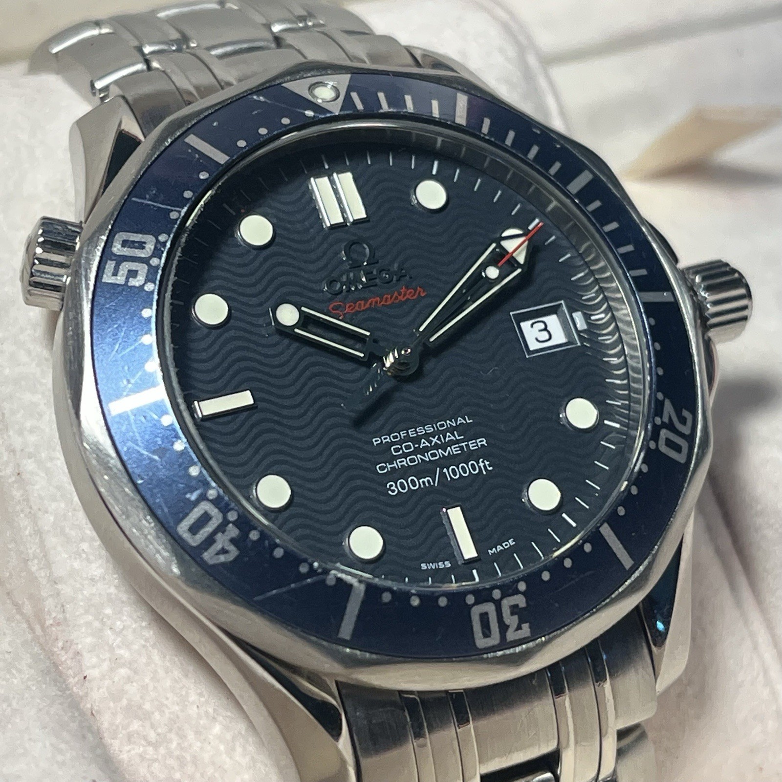 OMEGA Seamaster Co-Axial Chronometer 41mm Blue Wave Dial 300m Steel Box