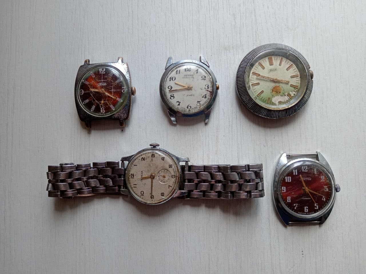 USSR watches 5 pieces. All watches are running. Watches Pobeda, ZIM, (2pcs) Jenn