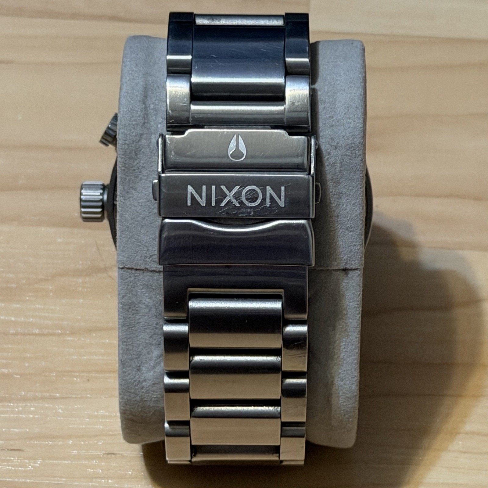 Nixon The 51-30 “Simplify” Black Silver Men’s Surf Analog Tide Watch RUNNING