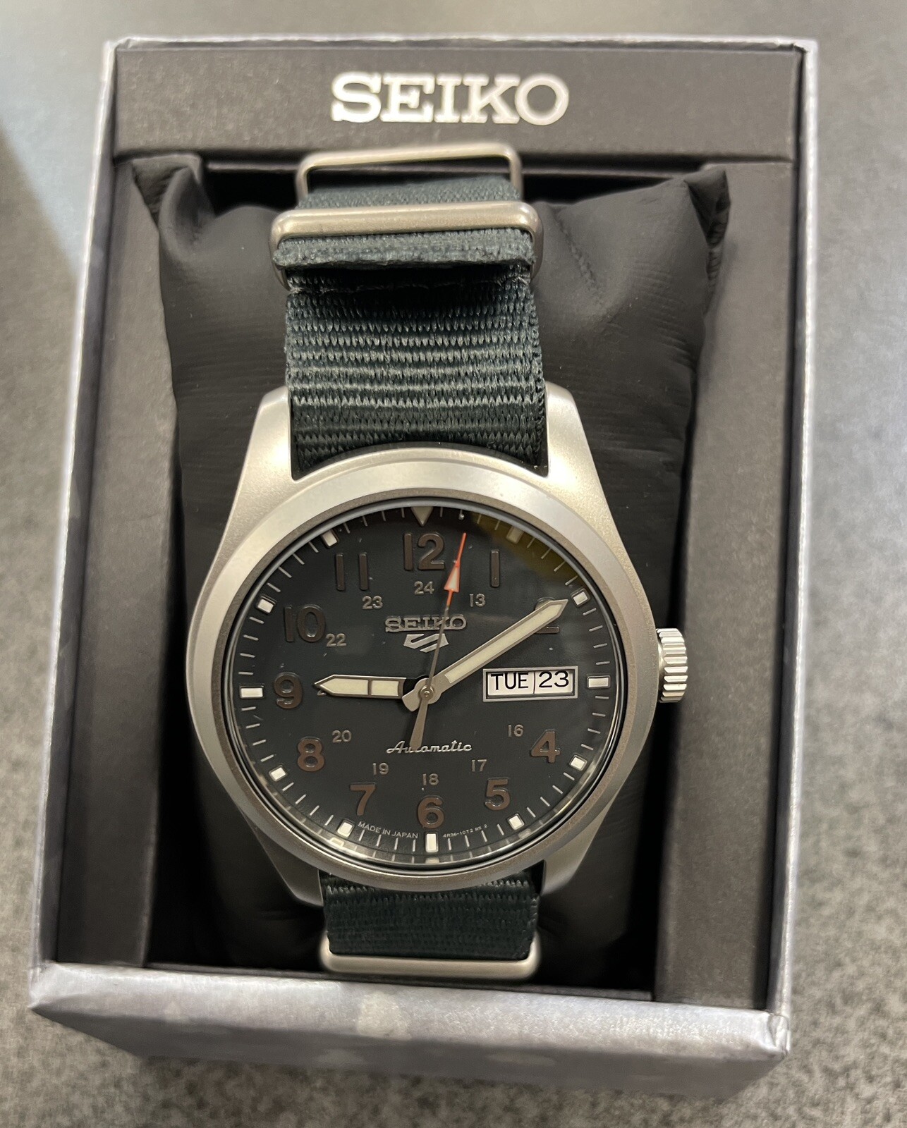 Seiko 5 Automatic Watch Day Date grey dial Nylon Band SRPG31 Made In Japan New
