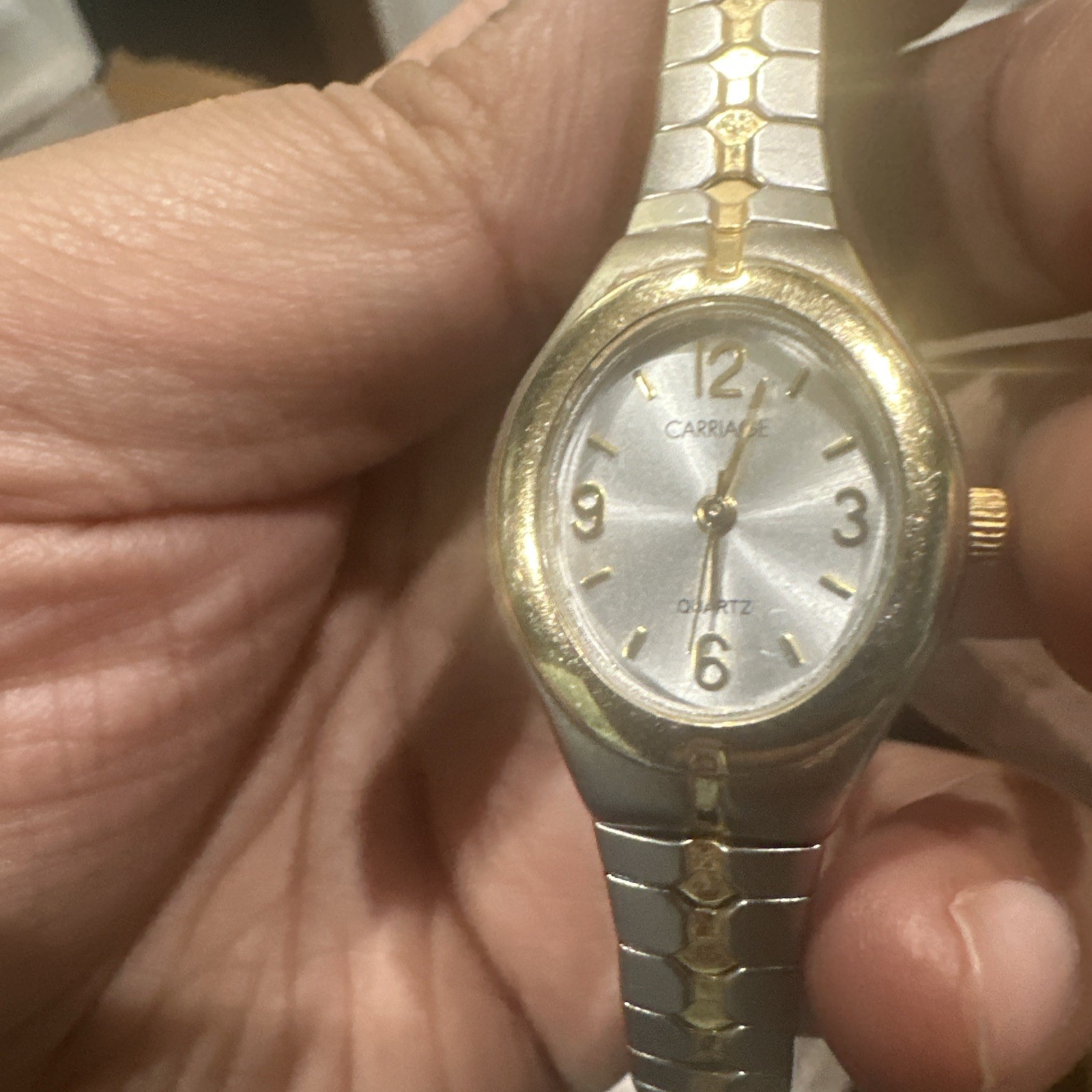 Working Timex Carriage Two Tone Stainless Steel Oval Ladies Watch 22mm Fit 7.5in