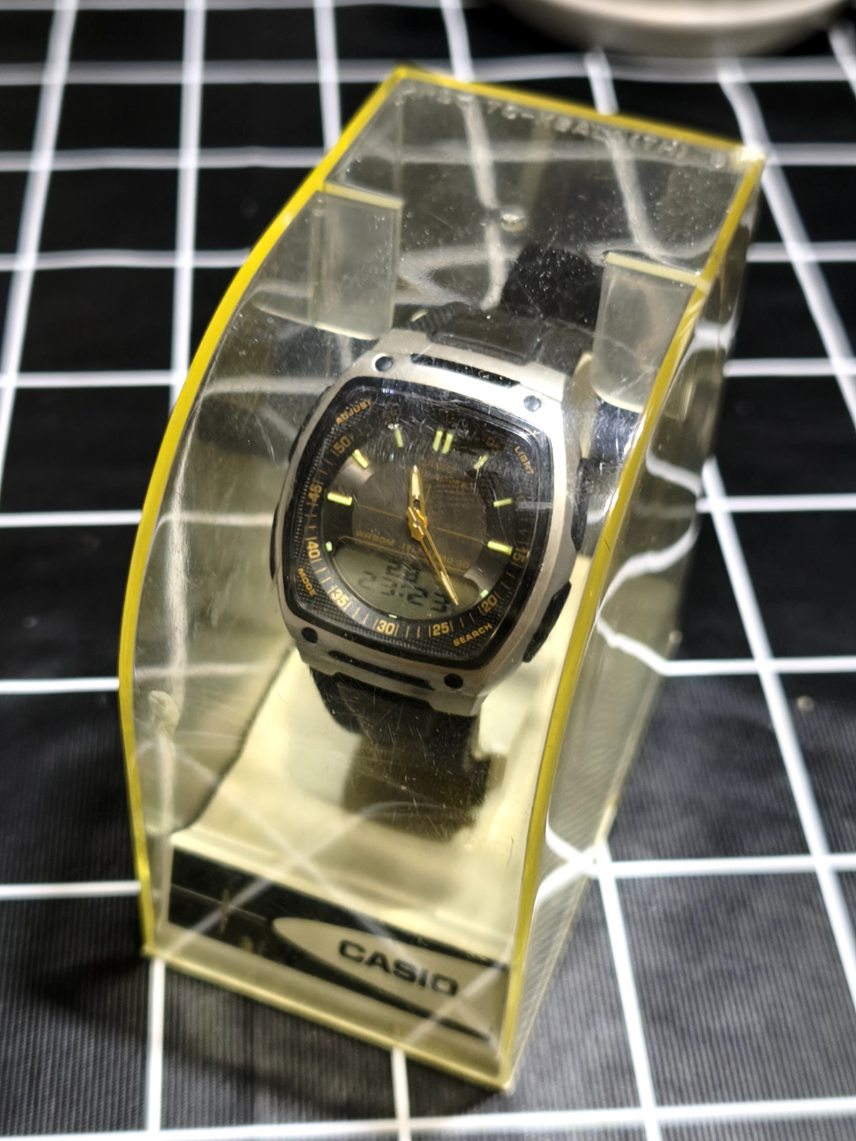 Casio AW-81 Telememo 30 World Time Men’s Watch Ana-Digi 10 Year Battery W/Box