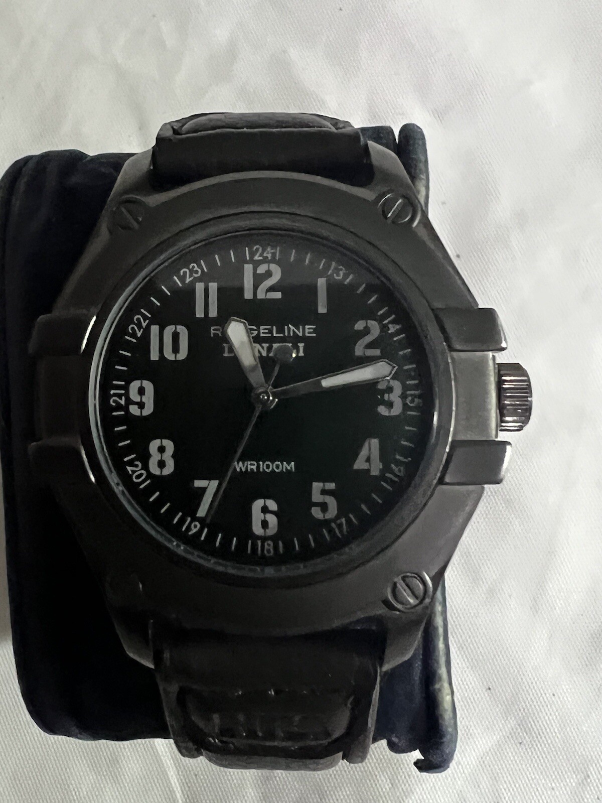Ridgeline Denali, WR100M dark green face easy reader number, show room model,cle