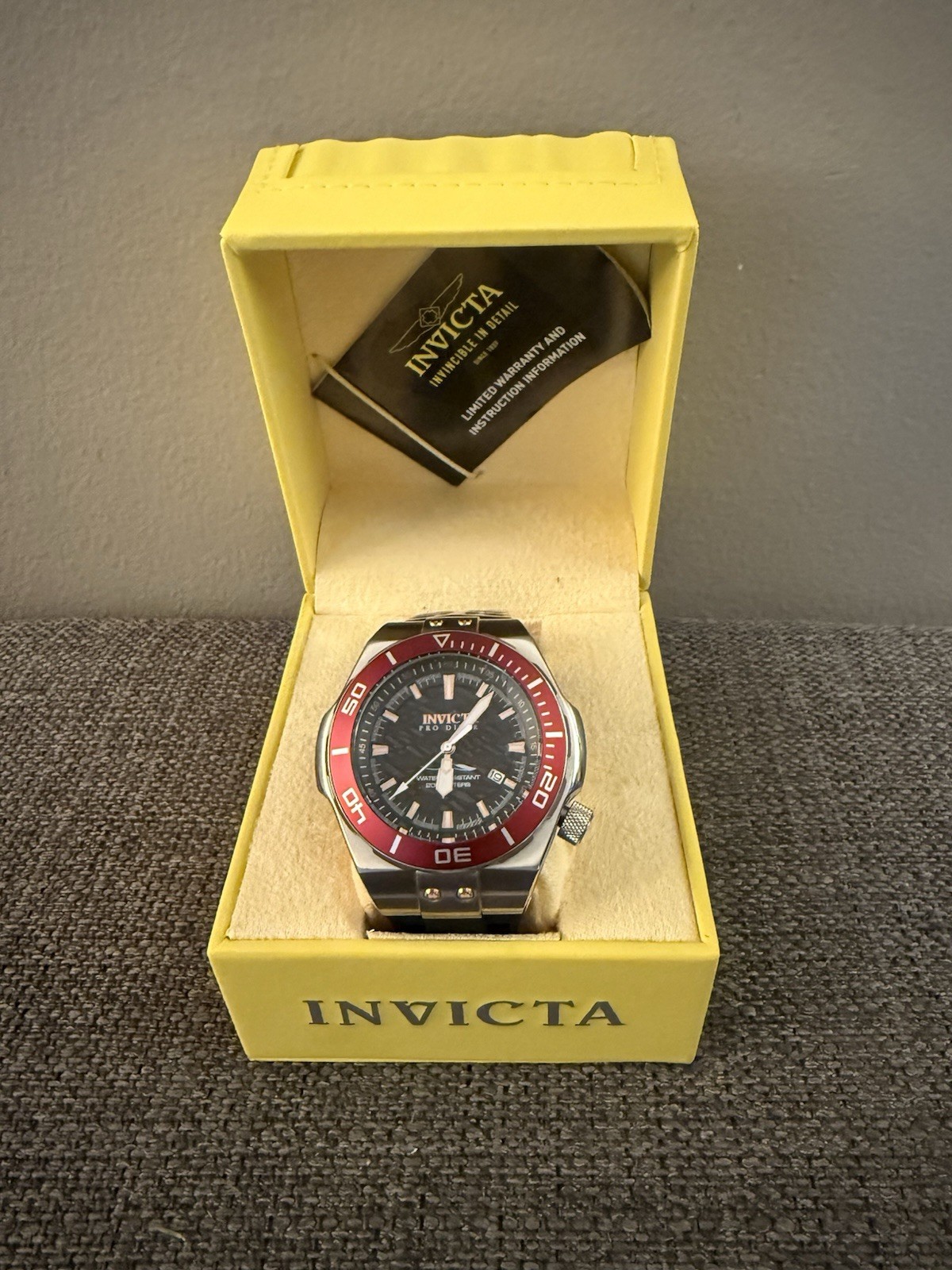 New Without Box – Invicta Pro Diver Men’s Watch With Black Silicone Band