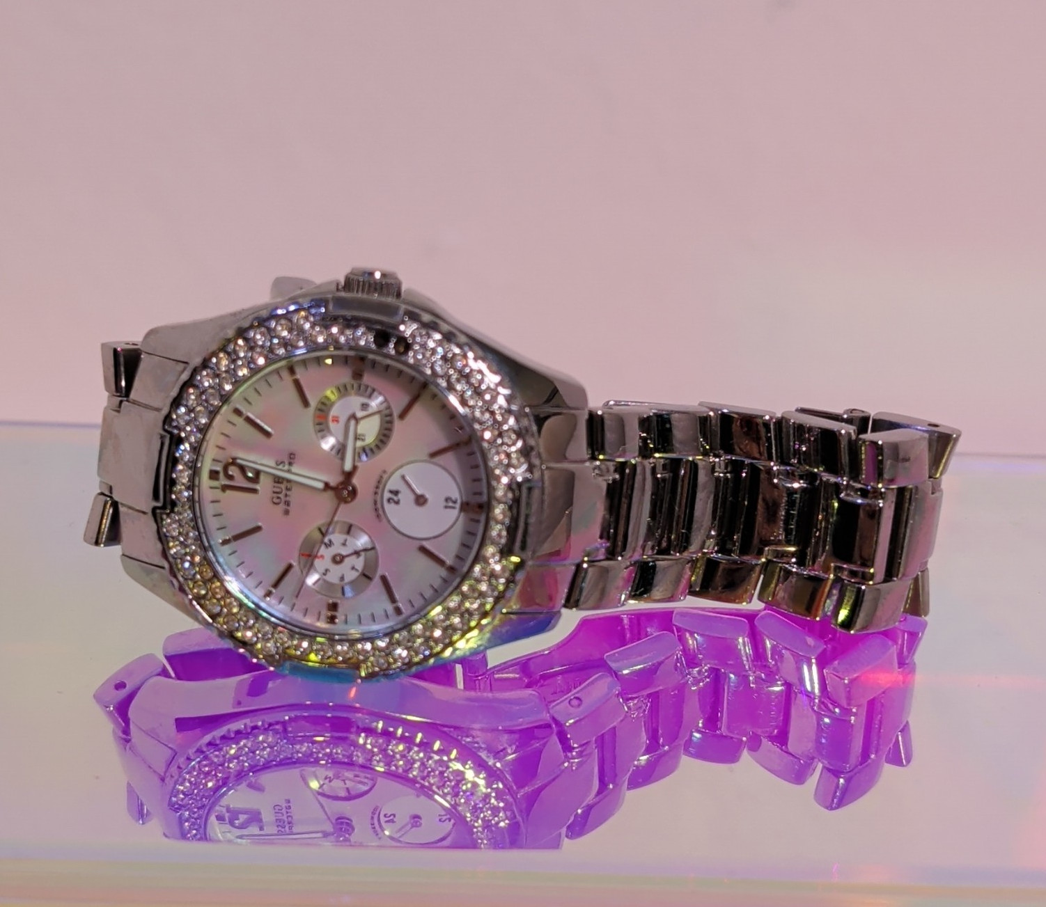 GUESS Women’s Quartz Watch 35mm Silver Stainless Bracelet Pink MOP Dial