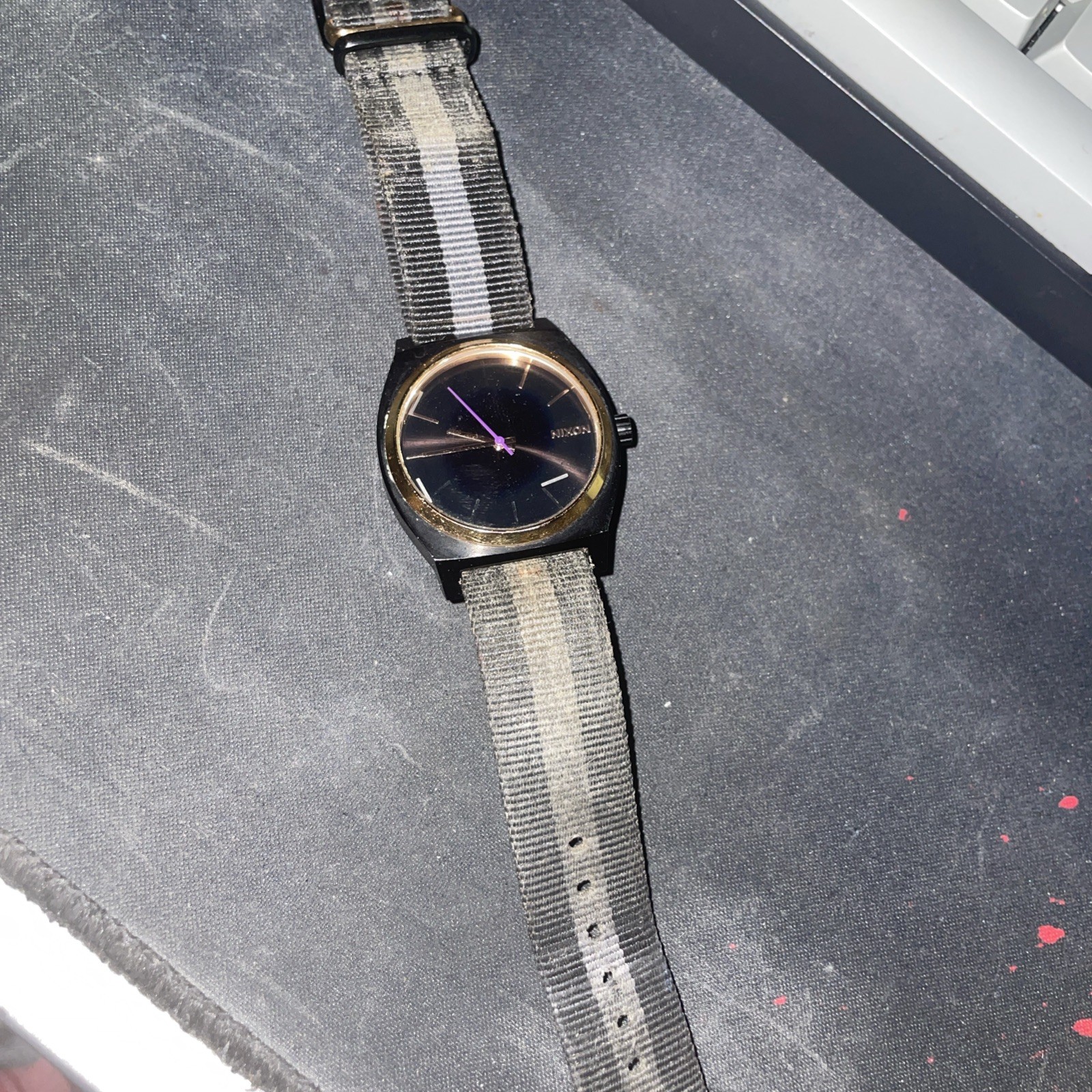 Nixon Minimal Time Teller [Dead Battery/As Is]