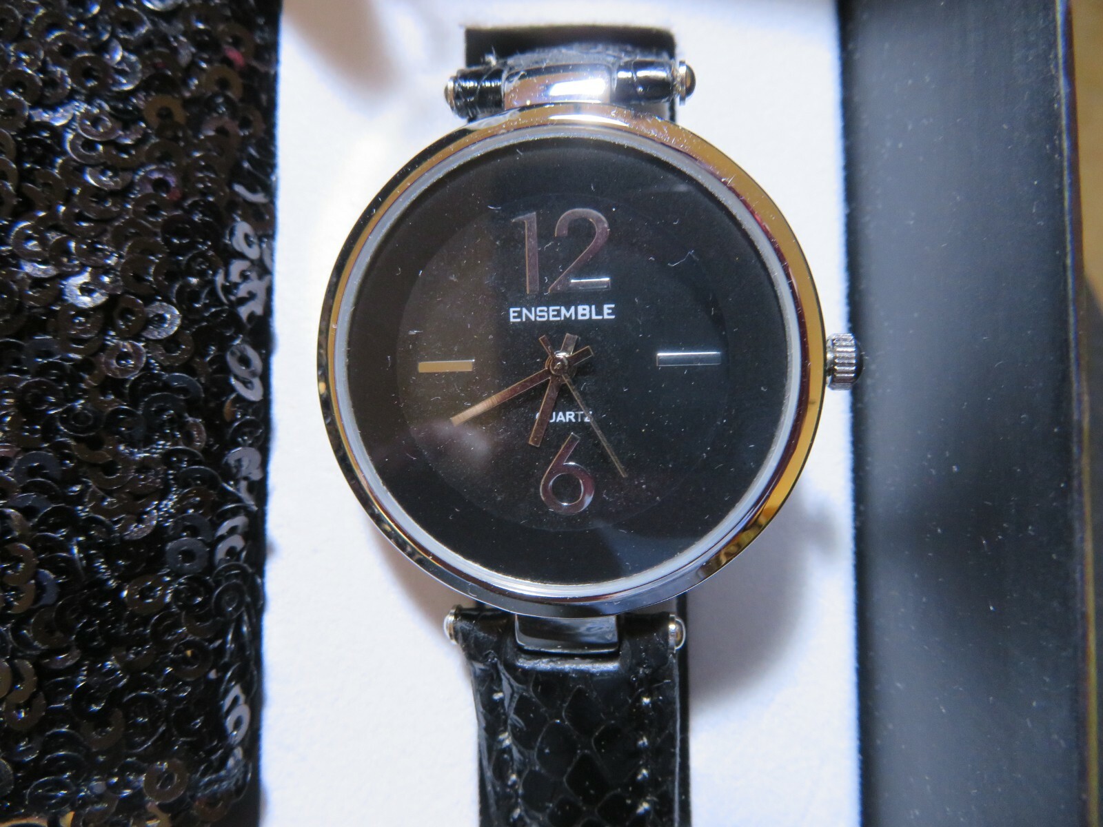 Ensemble Womens Watch & Small Purse Set Quartz Watch Black Leather Sequin Purse
