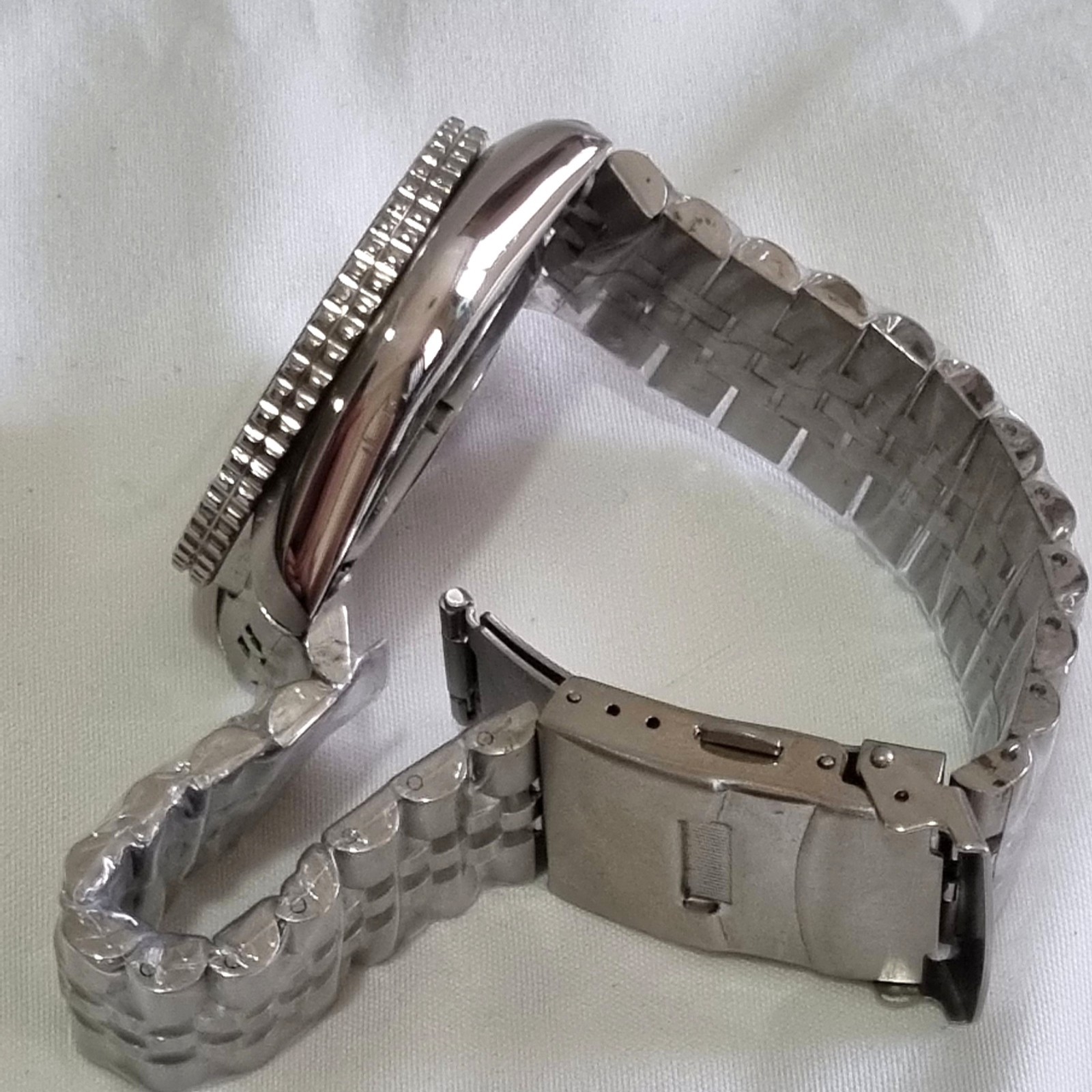 Seiko Diver SKX007 Mod, New Solid link Jubilee bracelet fitted, free dive strap