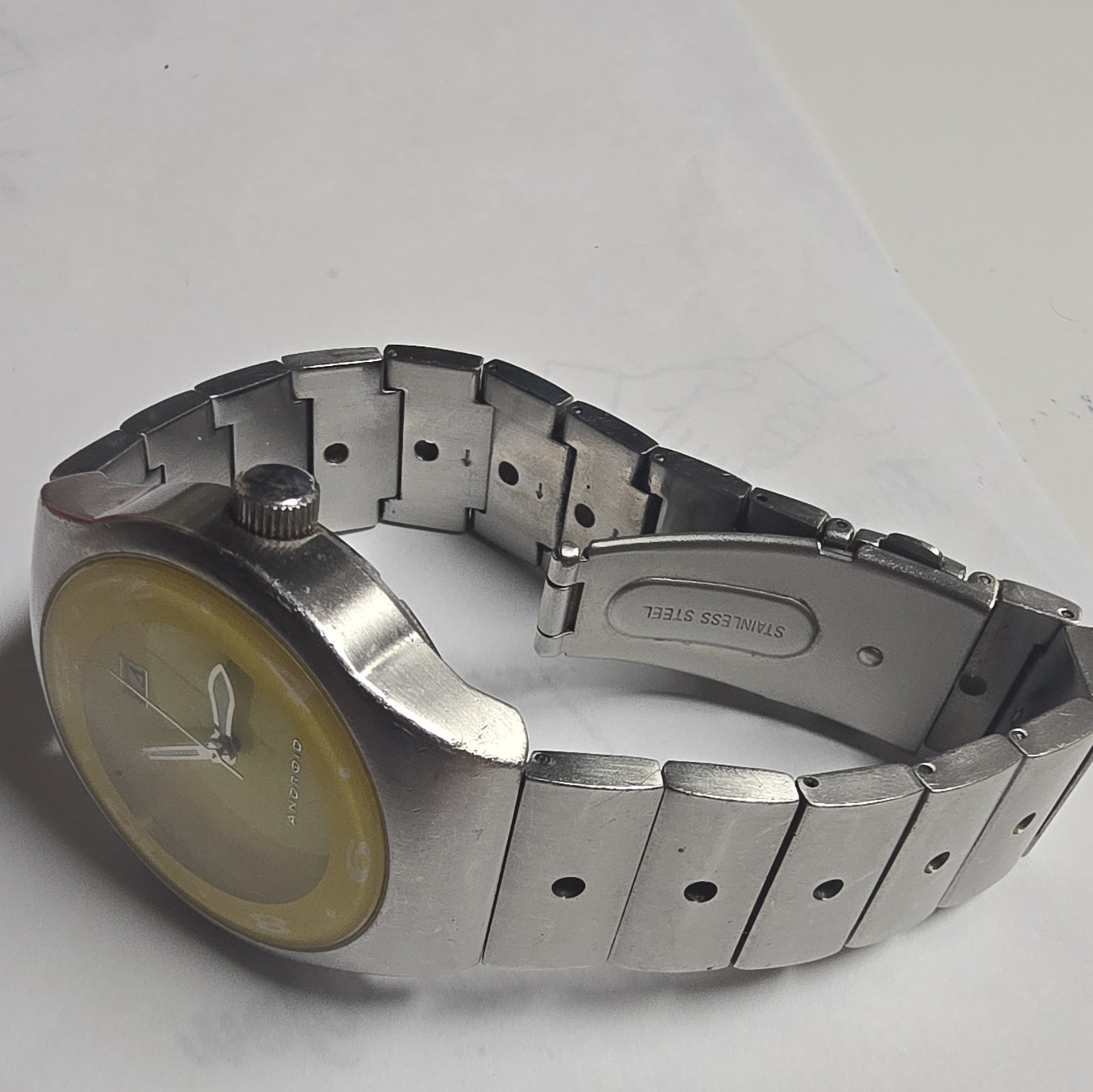 Android AD 256 Quartz Date Yellow Dial Stainless Bracelet 30m 36-39.9mm