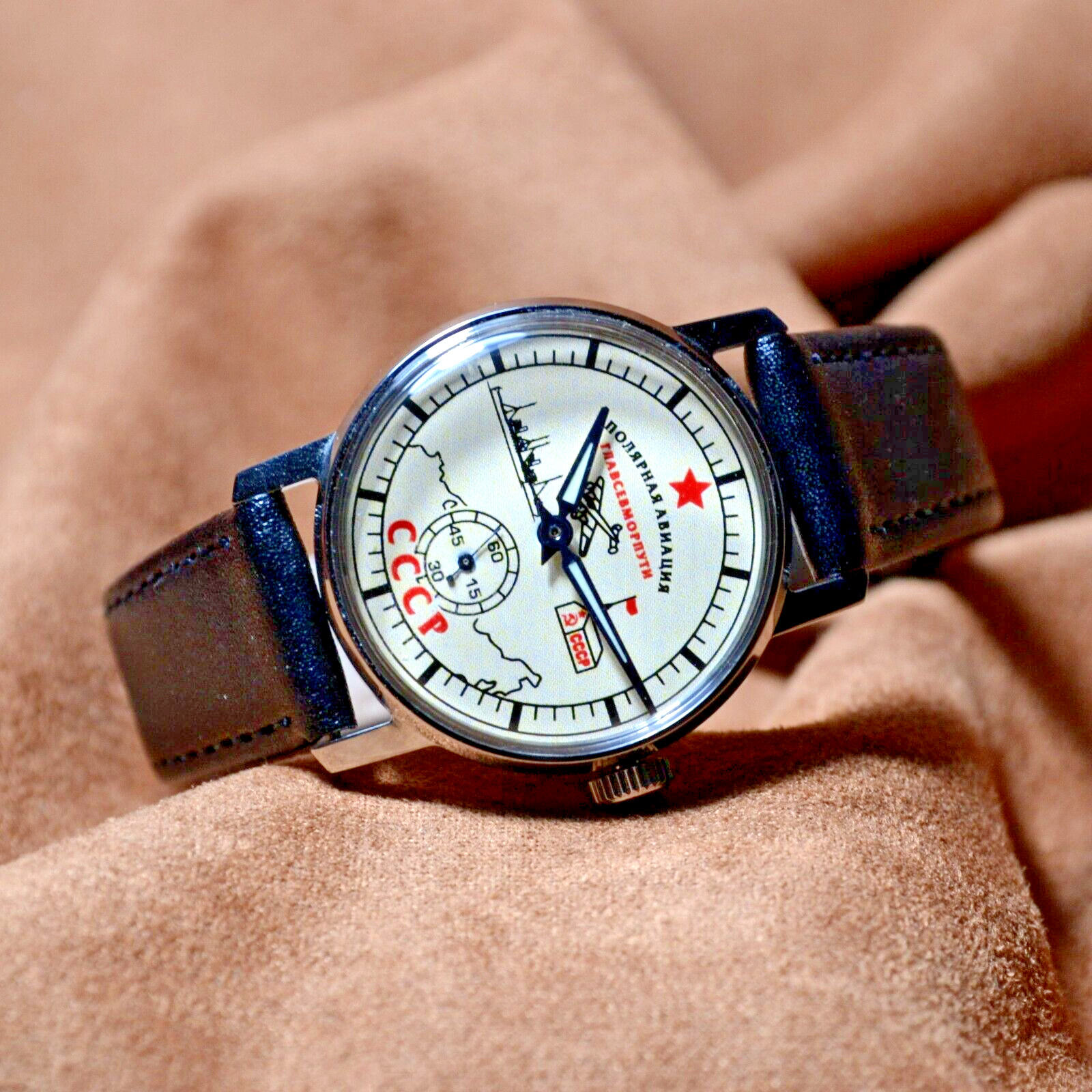 Pobeda Soviet Mechanical Men’s Watch Vintage Men’s Wristwatch USSR Serviced