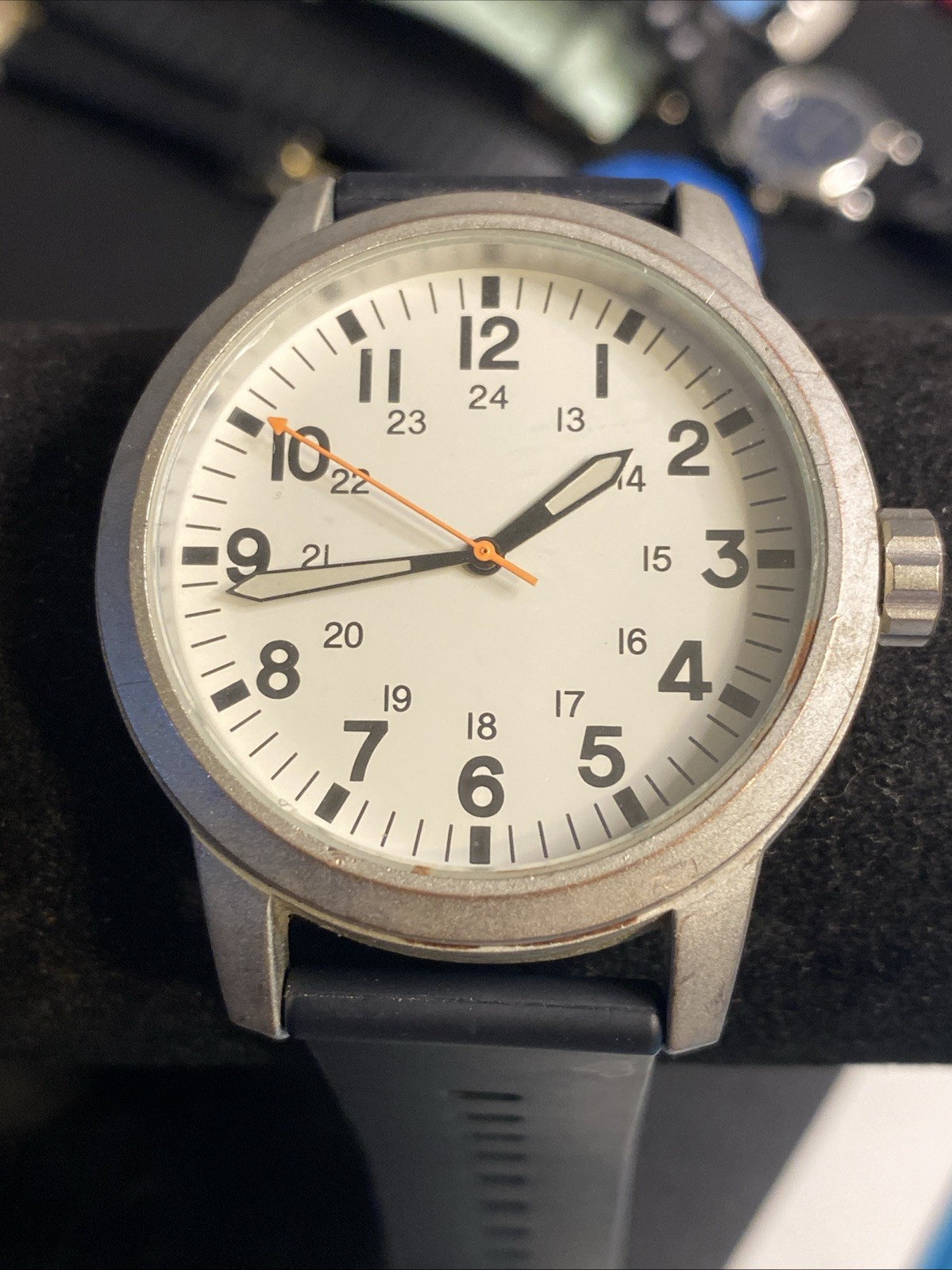 FMD FMDOGE048 Quartz Analog Men’s Watch New Battery Military Time