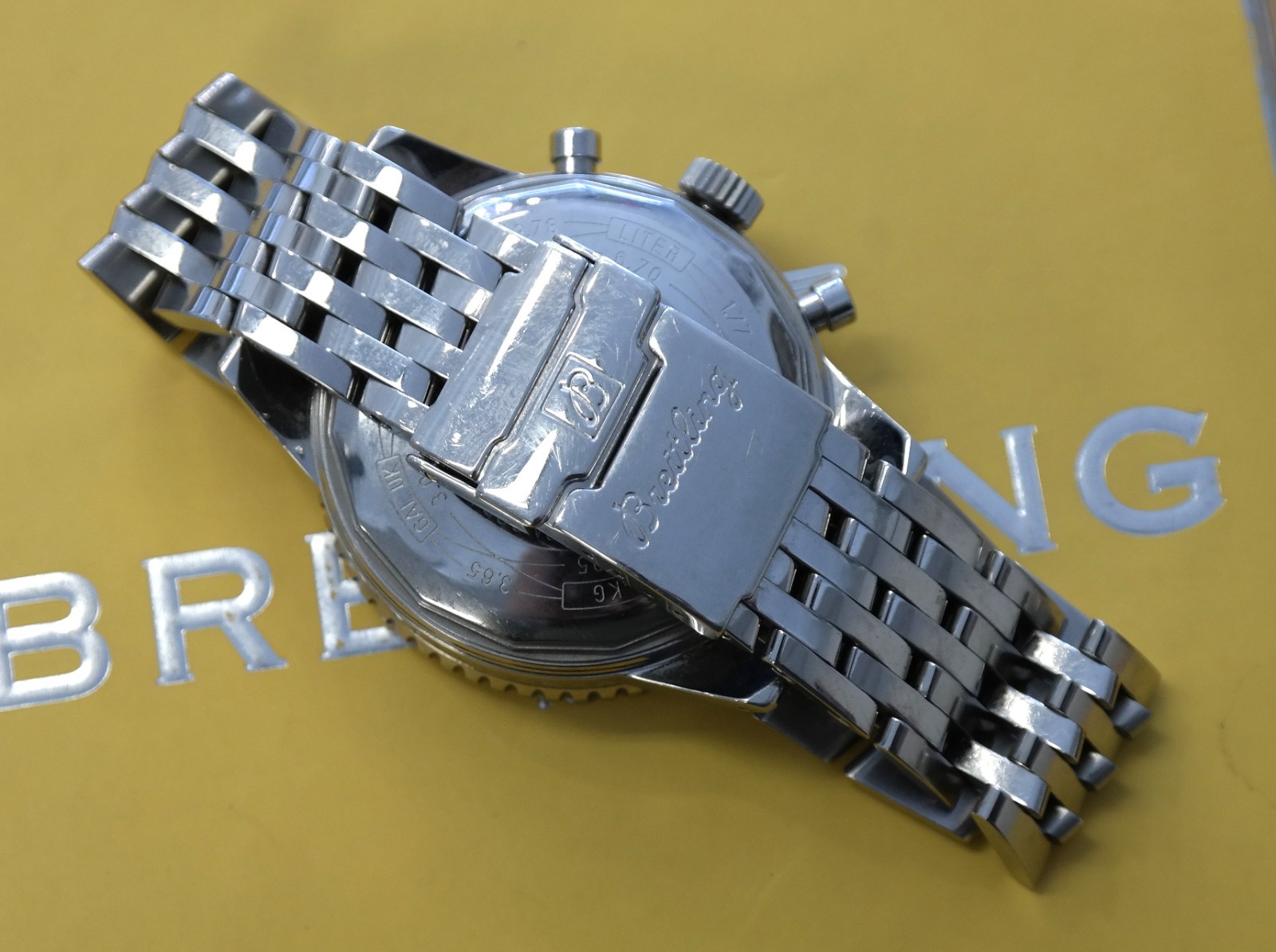 Breitling Navitimer Heritage Chrono, A35350, Orig Box & Travel Case, Runs Well