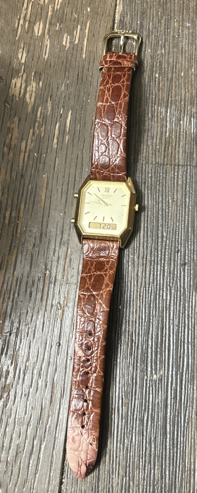 Vintage Pulsar Watch Women V041-5270 29mm Gold Tone Analog Digital New Battery