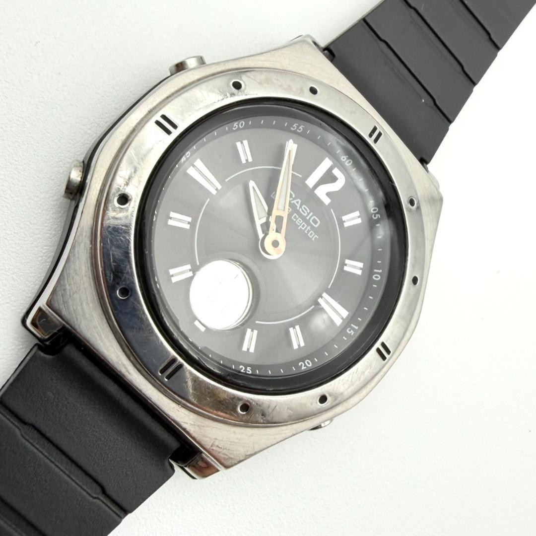 Casio Wave Ceptor watch, luminous hands, radio-controlled solar From Japan