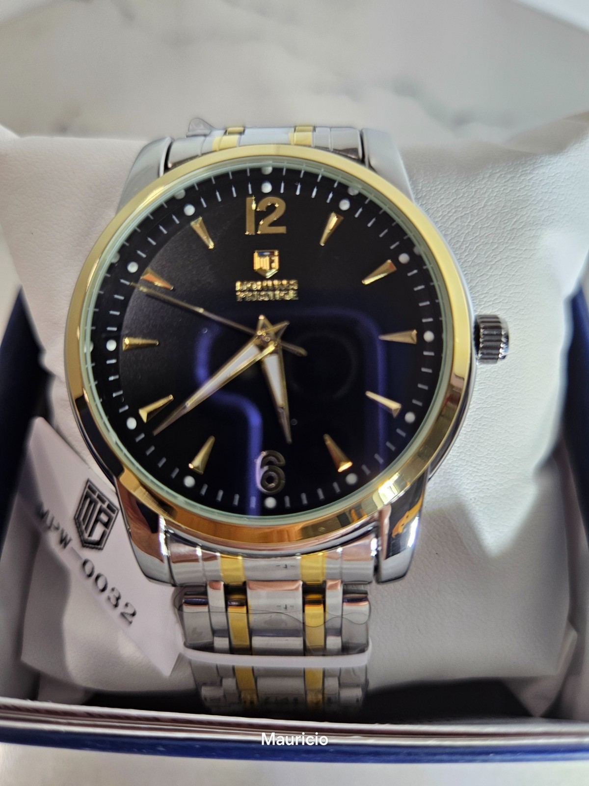 MONTRES PRESTIGE INVICTA MEN’S WATCH-41MM, STEEL GOLD NEW WITH BOX AND TAGS