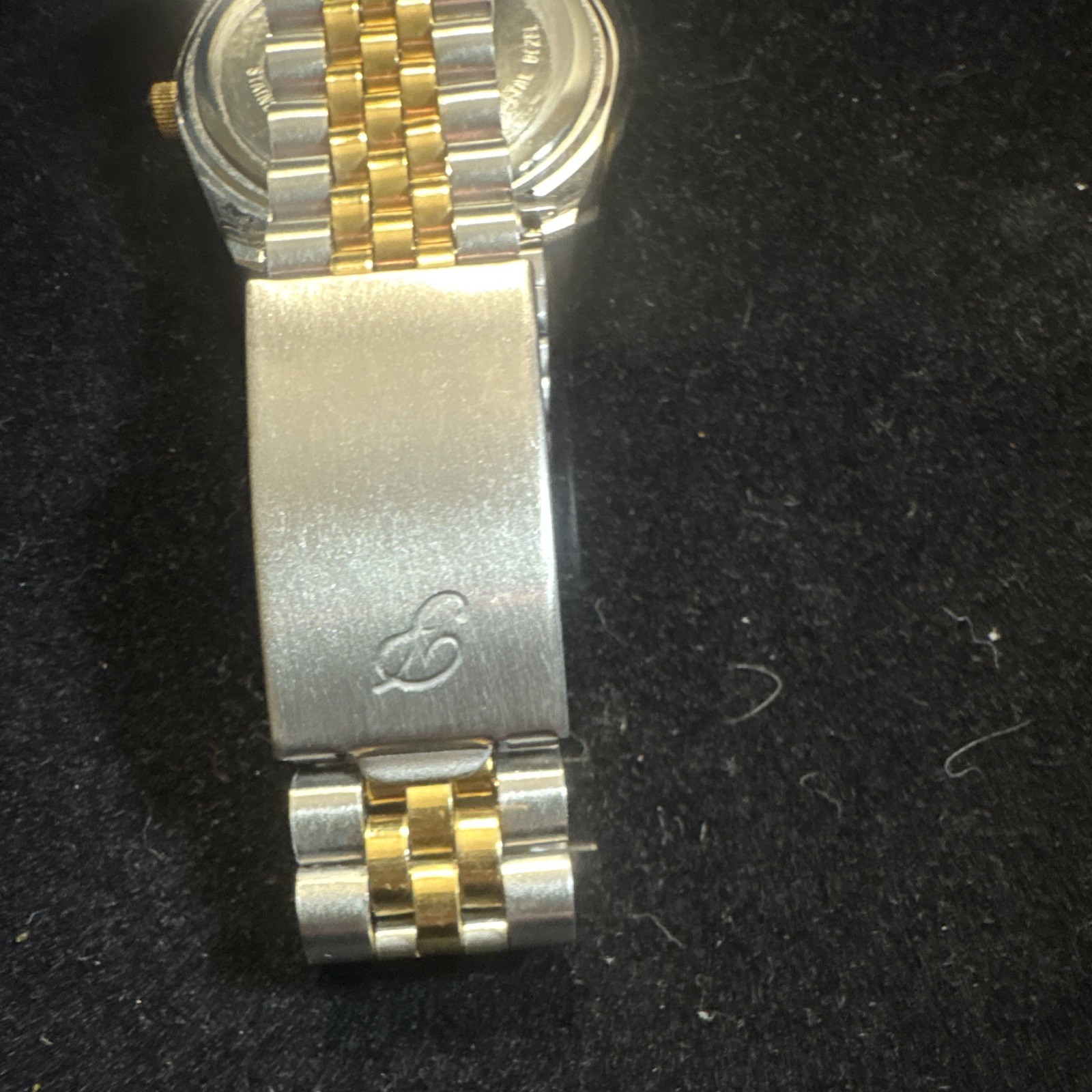 Gruen Precision Quartz Two-Tone Fluted Bezel 35mm Dress Watch w/ Box Papers