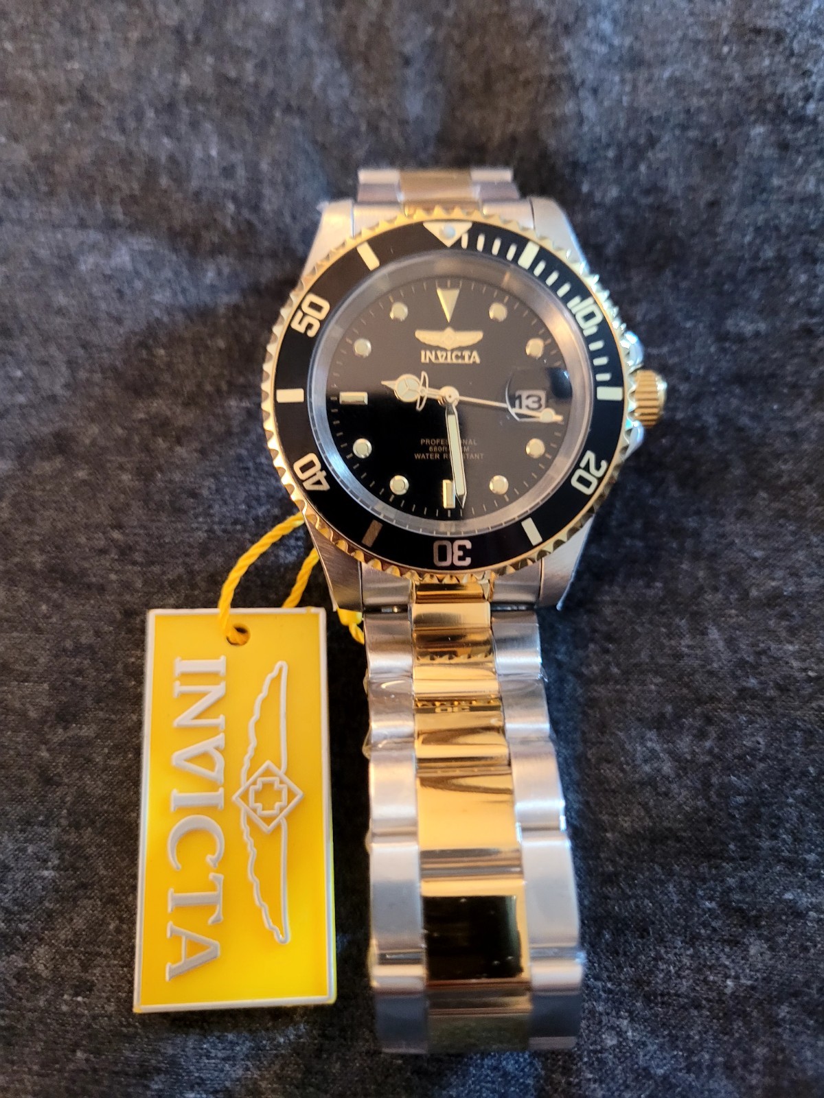 Invicta Pro Diver Men’s Quartz Date Watch Black Dial Two-Tone Bracelet Box