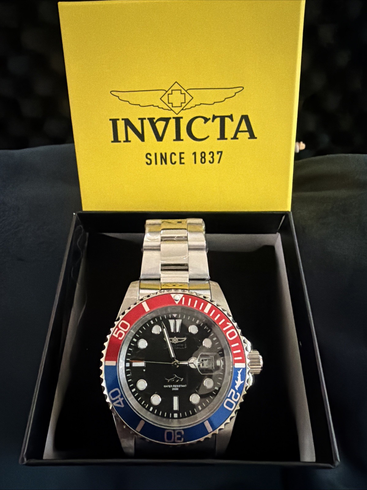Invicta Pro Diver 23384 Men 43mm Quartz Black Dial Pepsi Blue Red Steel Watch