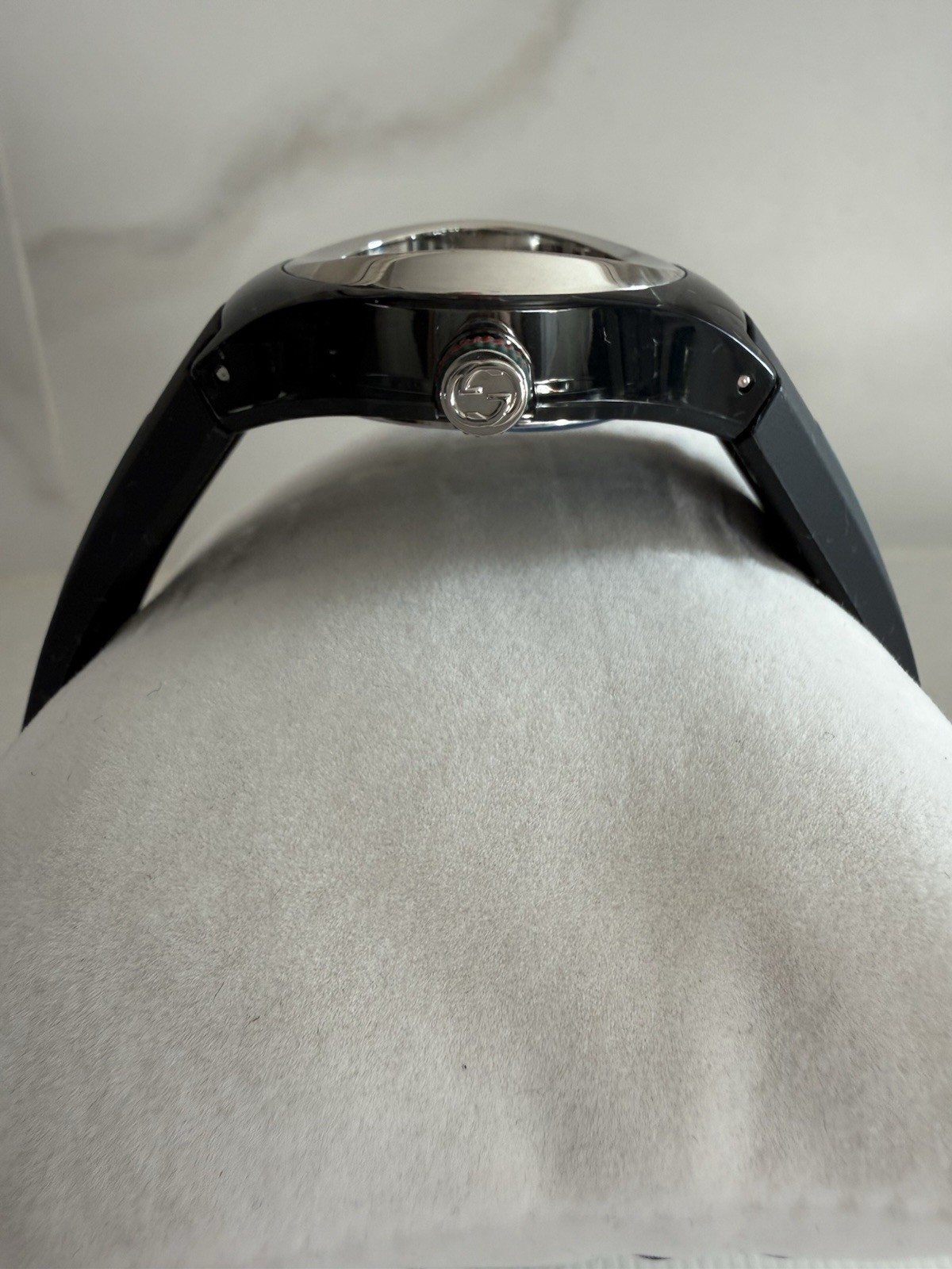 Gucci Sync – Medium Rubber Strap Watch, 36mm