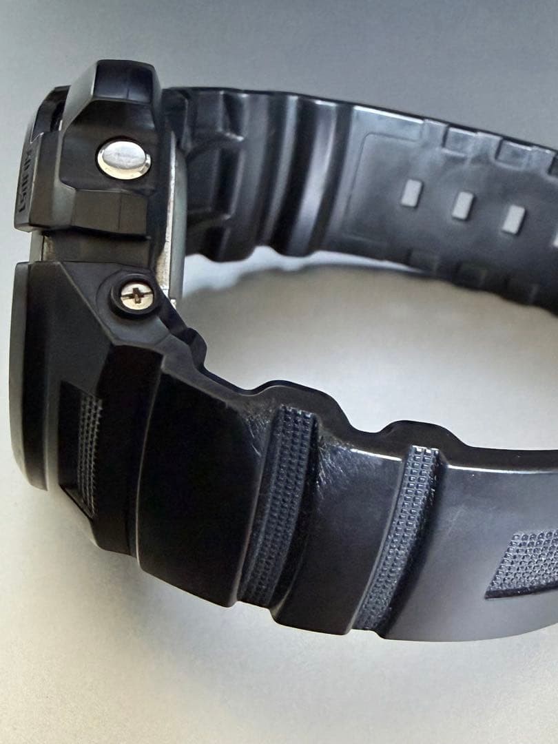 G-SHOCK AWG-M100B