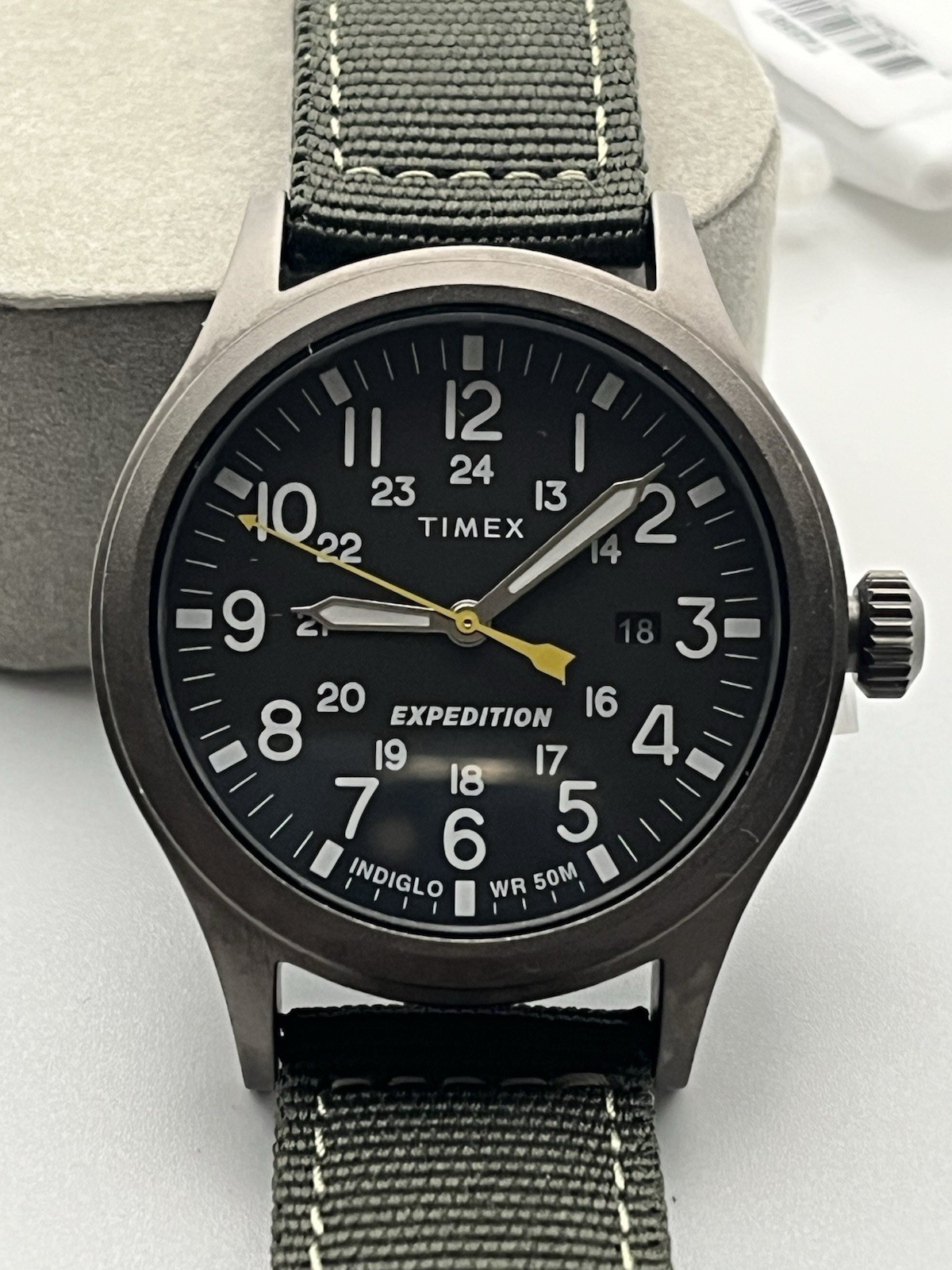 New Timex Expedition Scout 40mm Watch T 49961 Green Fabric Strap INDIGLO.