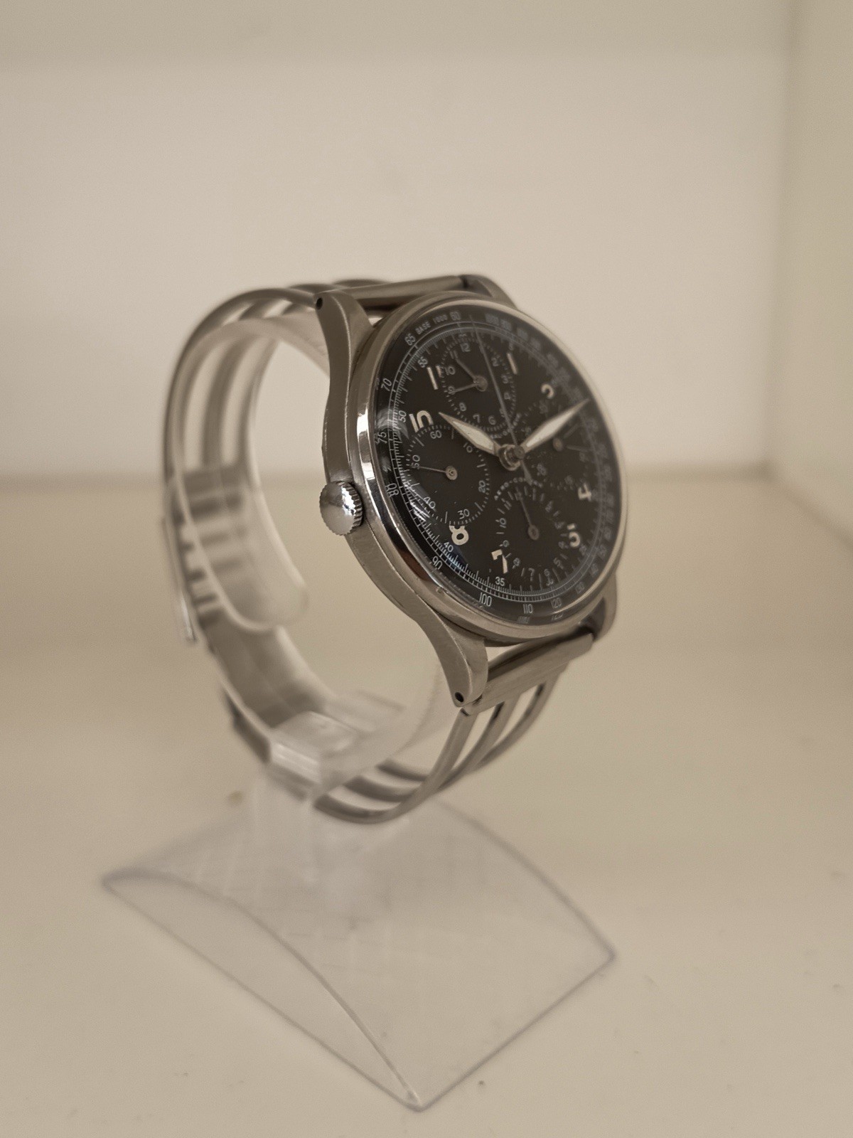 Universal aero-compax, year 1940 ca, vintage