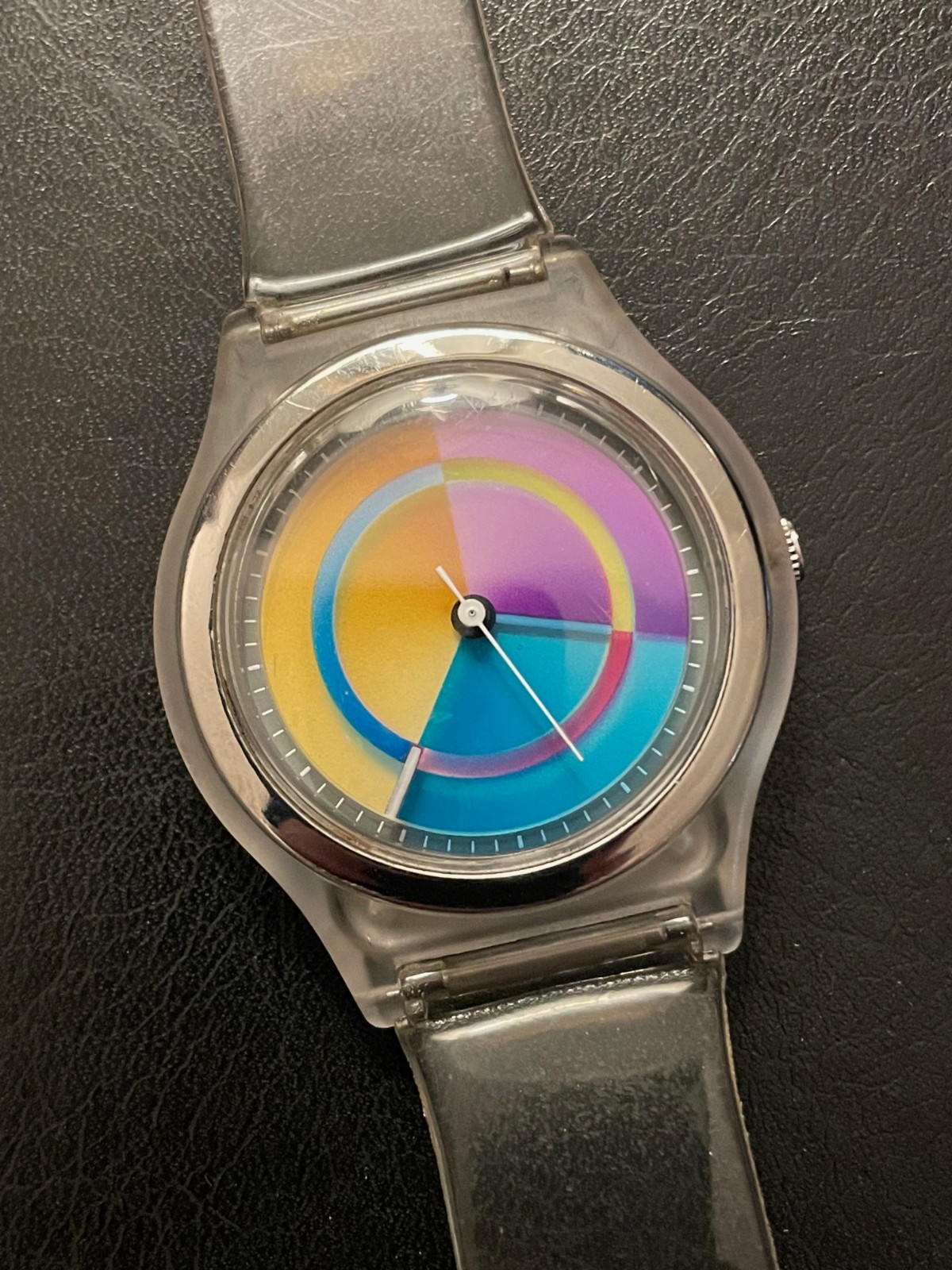 RUNS New Bat Vintage Metropolitan Museum Of Art Geometric Watch w/ Clear Band