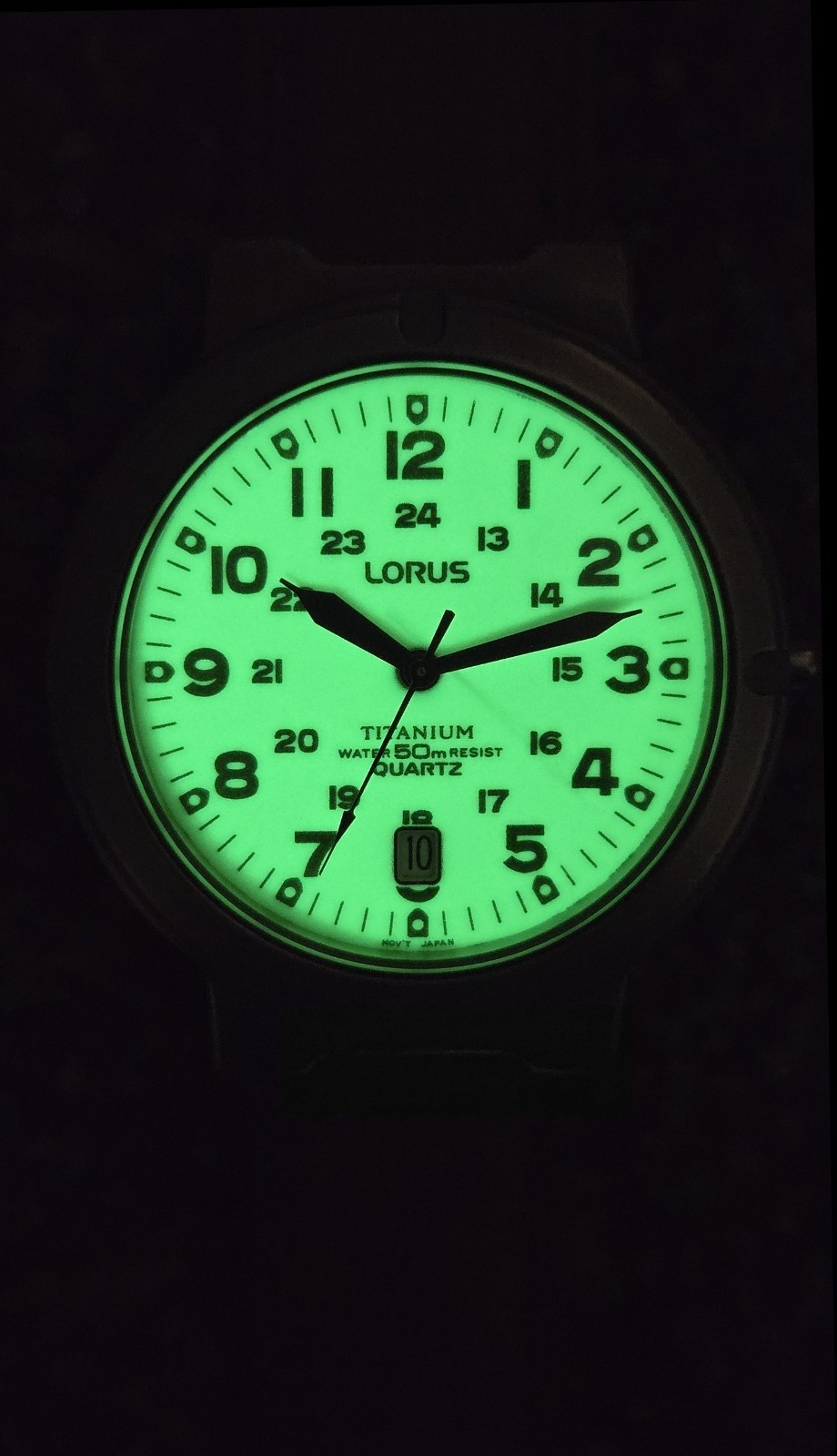 Lorus Men’s Titanium Quartz Field Watch – New Mineral Crystal & Strap – Mint