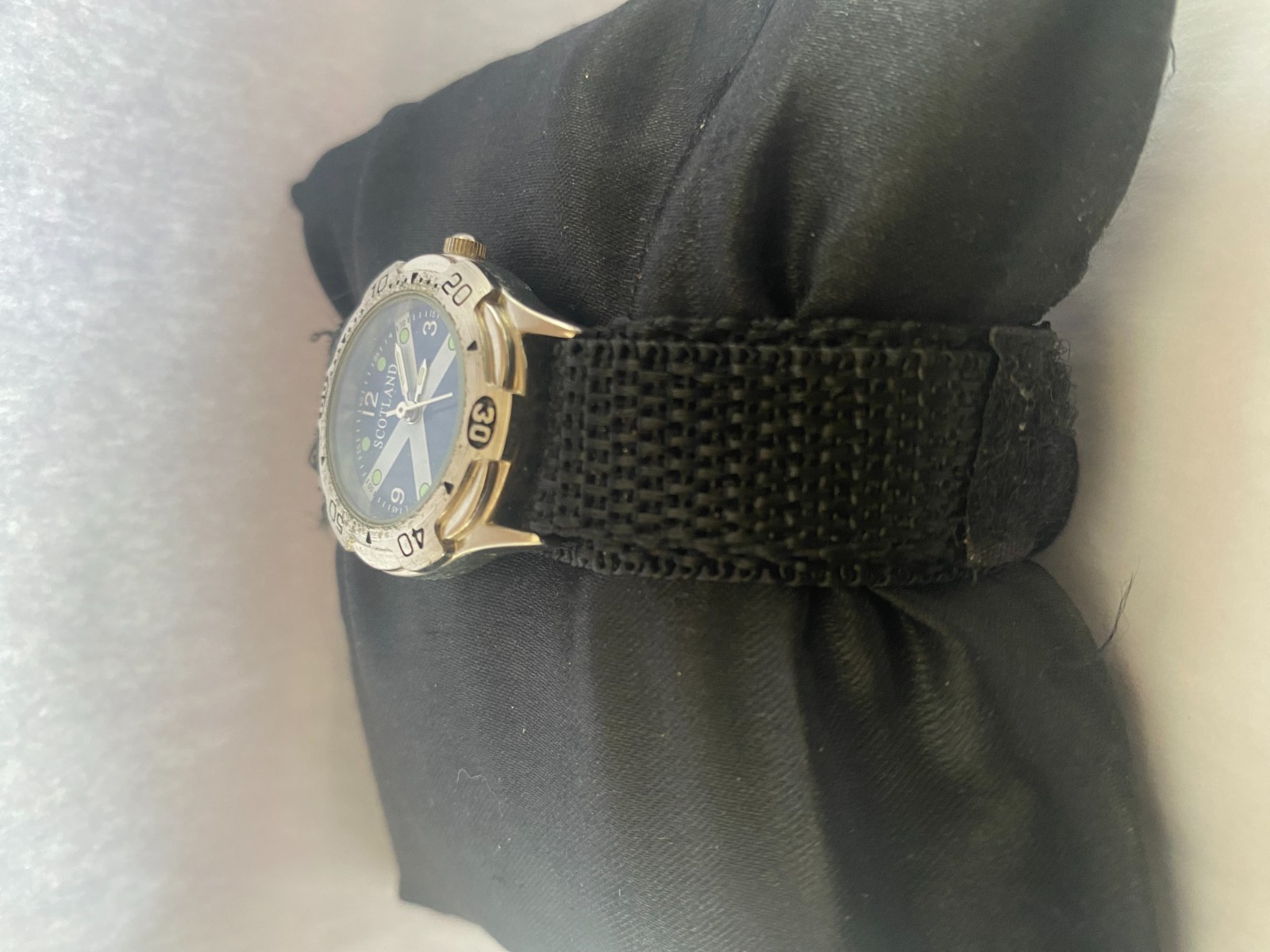 scotland womens quartz wrap around strap Watch