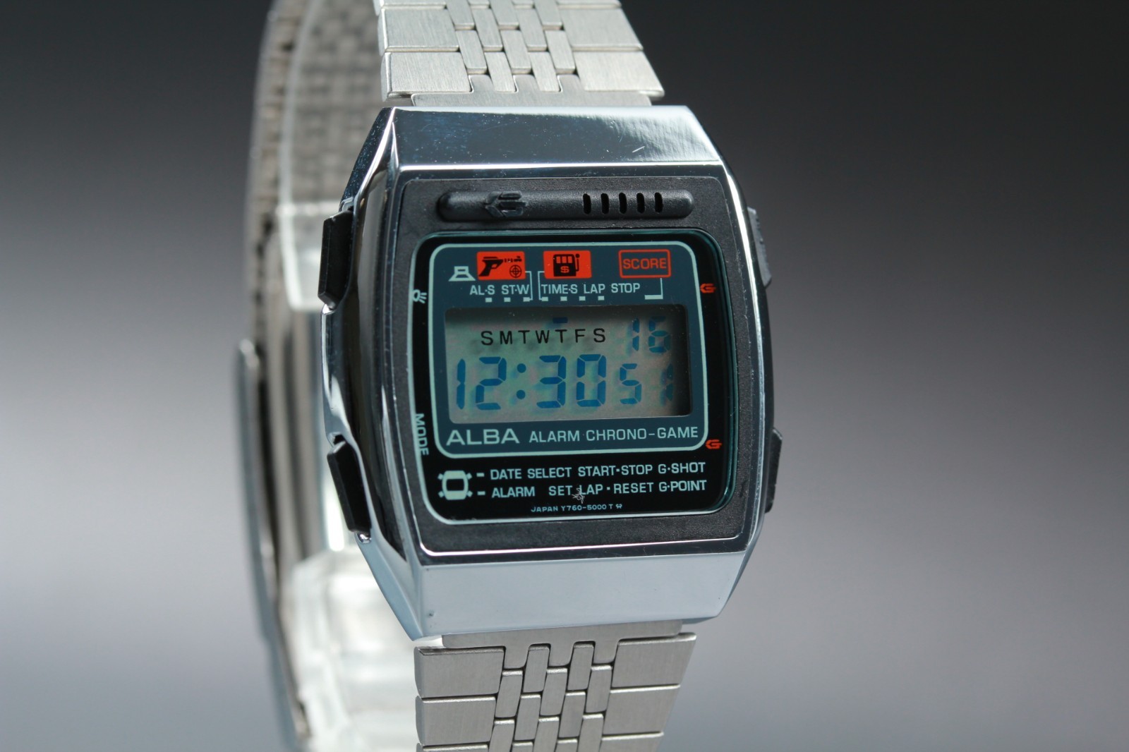 Seiko Alba Y760-5000 Alarm Chronograph LCD Digital Retro Game Watch NEAR MINT