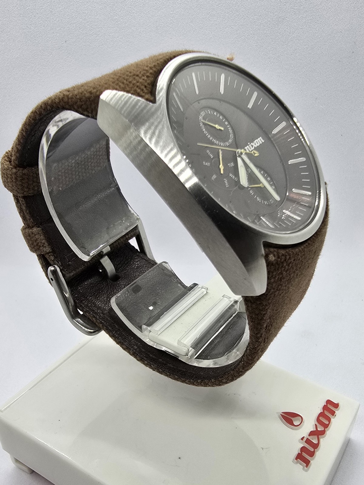 Nixon The Esquire CS