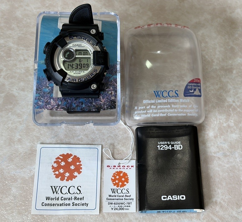 Extremely beautiful item! Box with manual and tag Casio G-Shock DW-8250WC 2nd