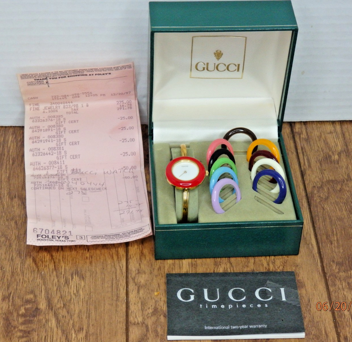 Vintage Gucci Change Bezel Watch 11 Colors Box White Gold W/Original Receipt