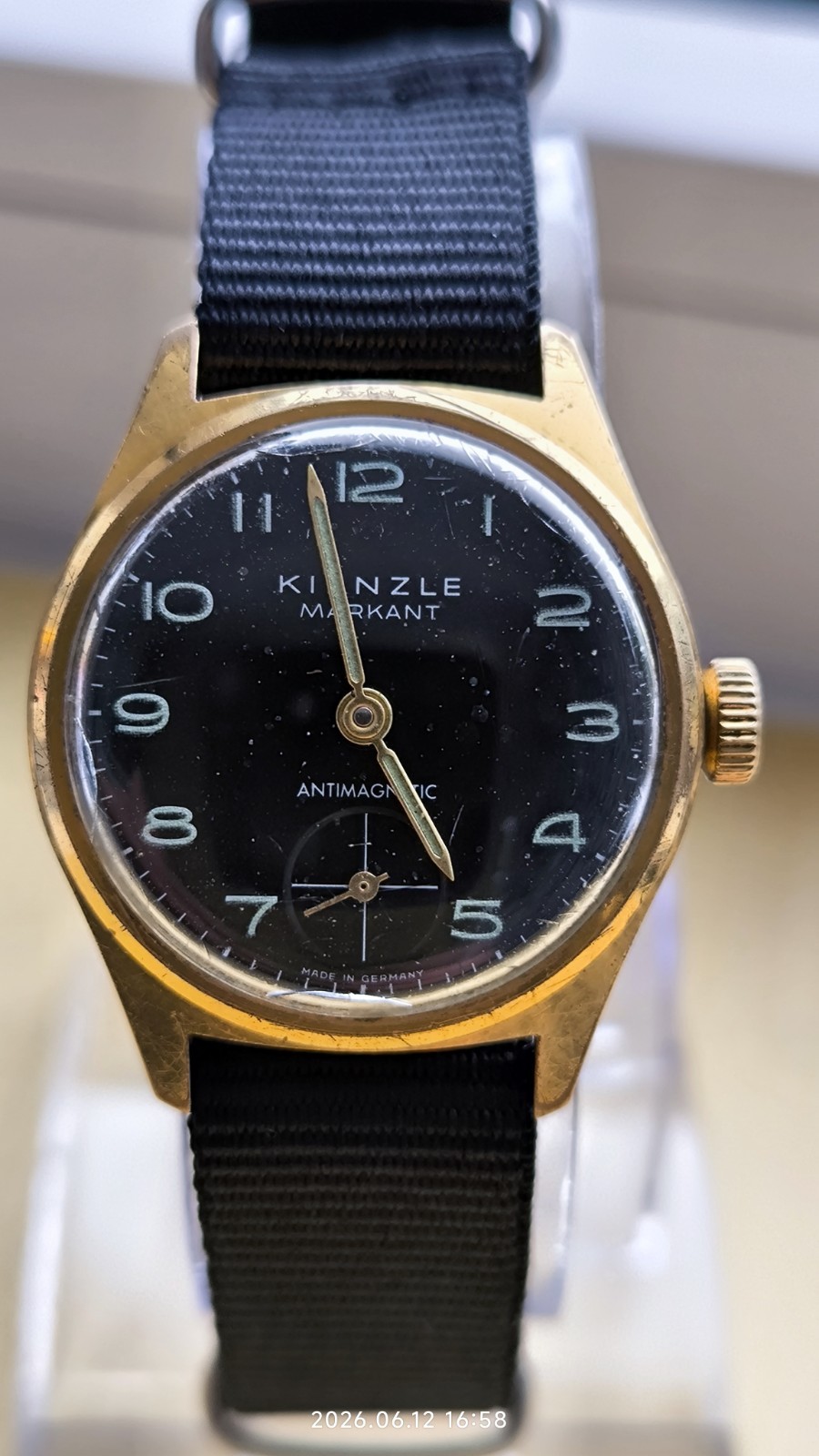 VINTAGE KIENZLE MARKANT ANTIMAGNETIC GERMAN MEN’S WRIST Watch Black Dial