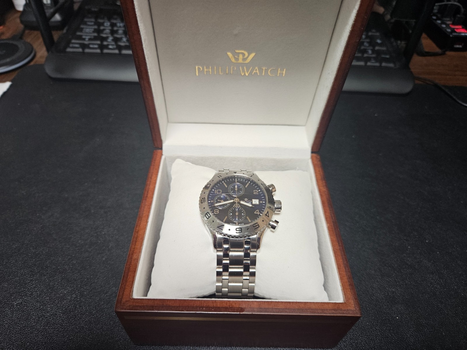 Philip Swiss Automatic Men’s Chronograph, Valjoux 7750, with box/papers