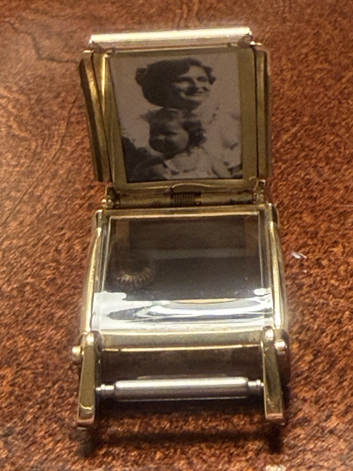 Vintage Defender WW II Era Hinged Picture Locket Wristwatch Gold Tone Case Rare!