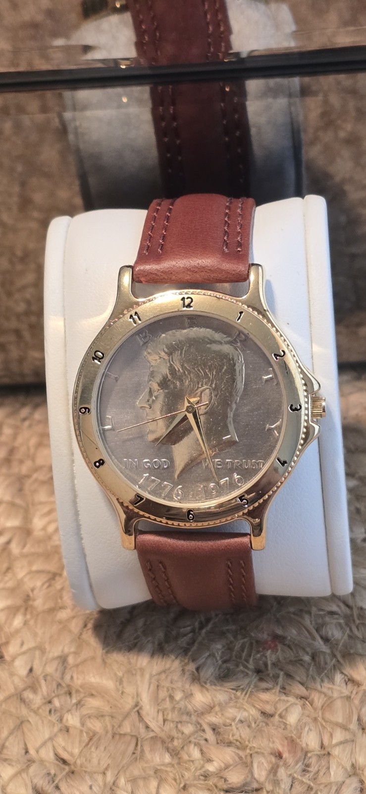 RARE Vintage Gruen 1976 JFK John F Kennedy Half Dollar Bicentennial Watch NIB