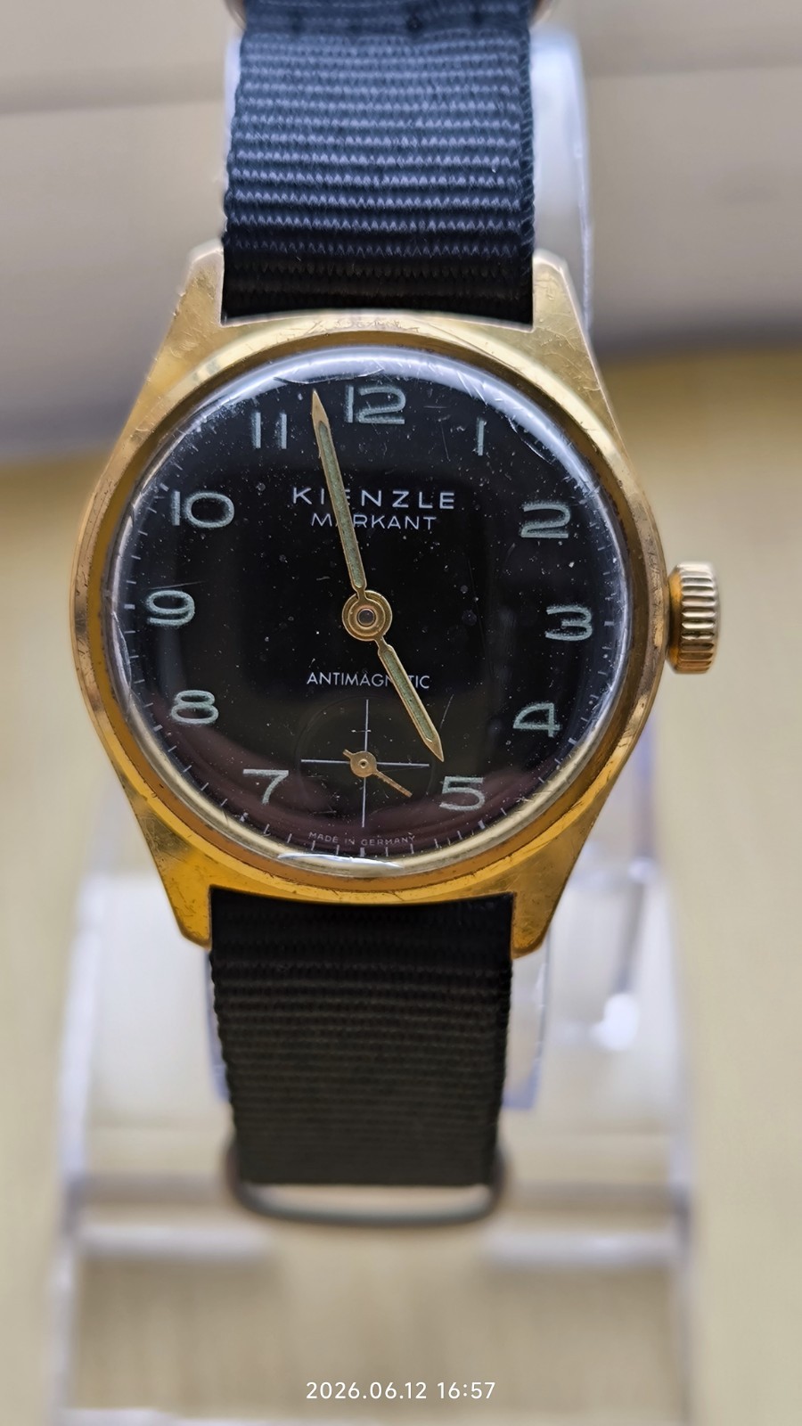 VINTAGE KIENZLE MARKANT ANTIMAGNETIC GERMAN MEN’S WRIST Watch Black Dial