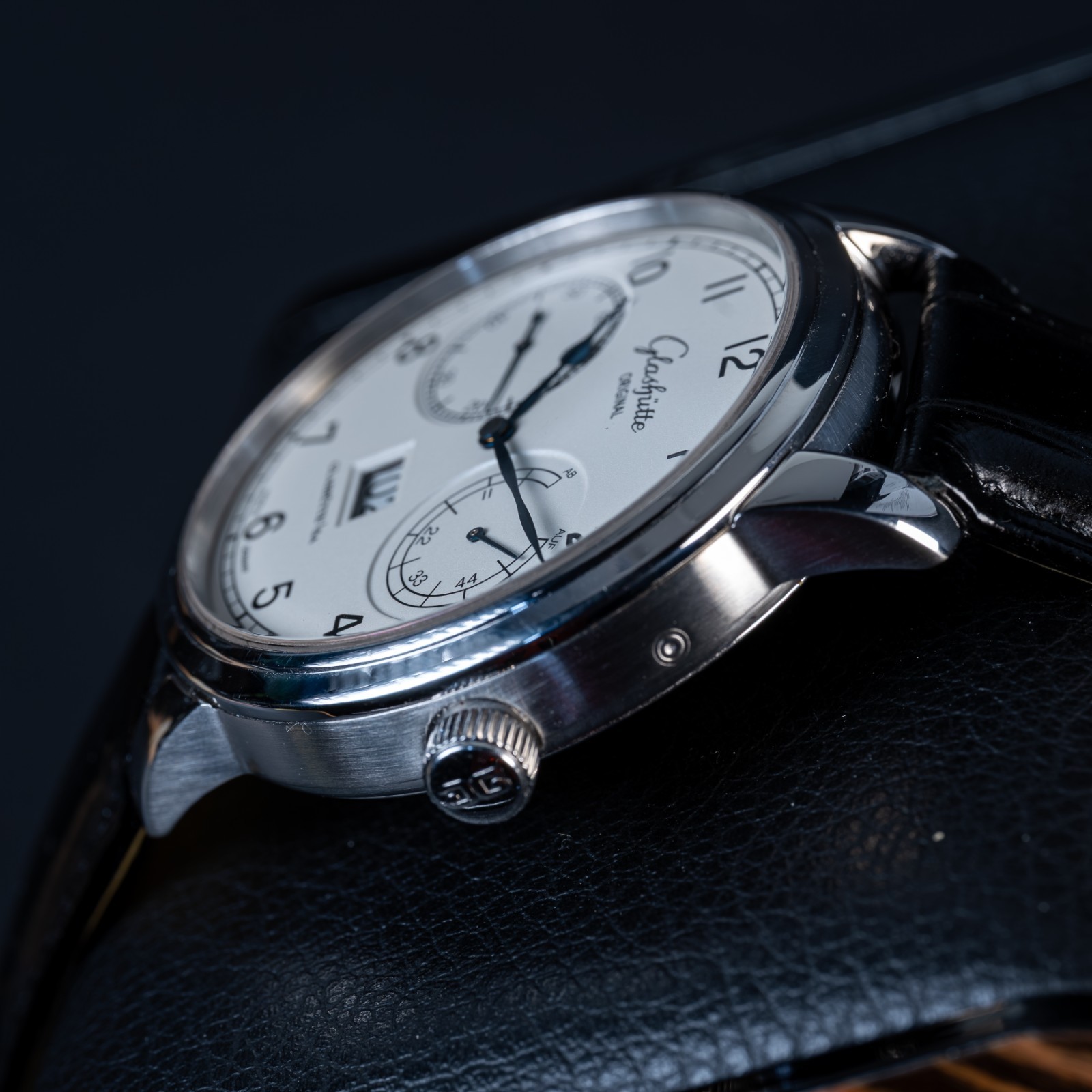 Glashütte Original Senator Observer 44mm Silver Dial 100-14-05-02-04 Complete