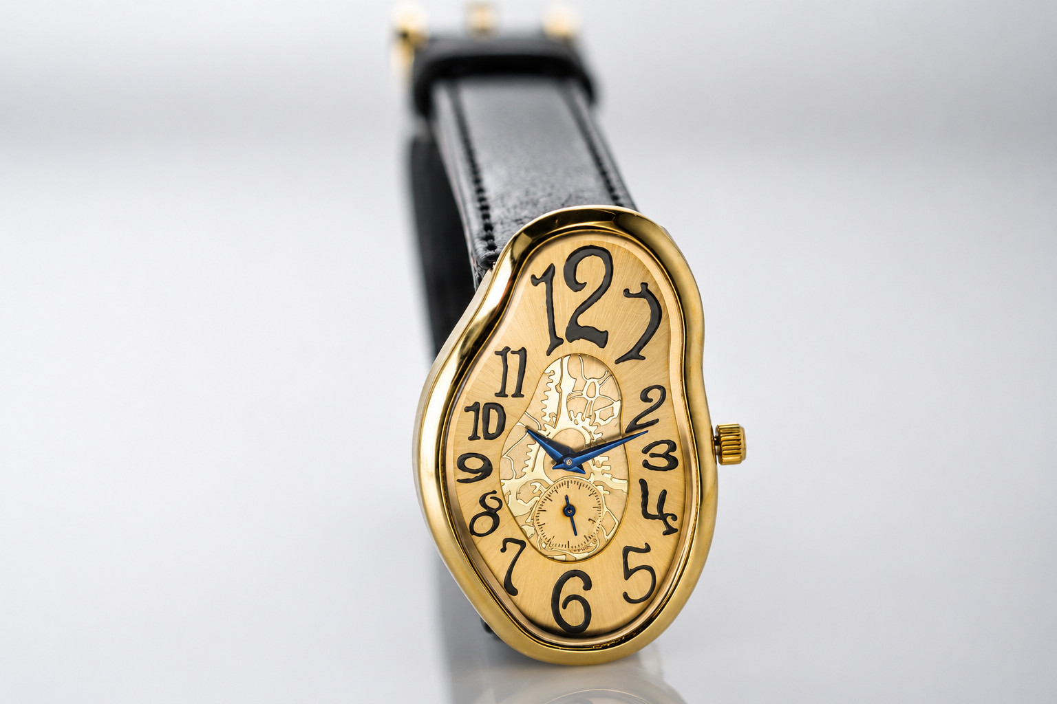 Women’s Luxury Wavy Watch Irregular Artistic Leather Distorted Curvy Wristwatch