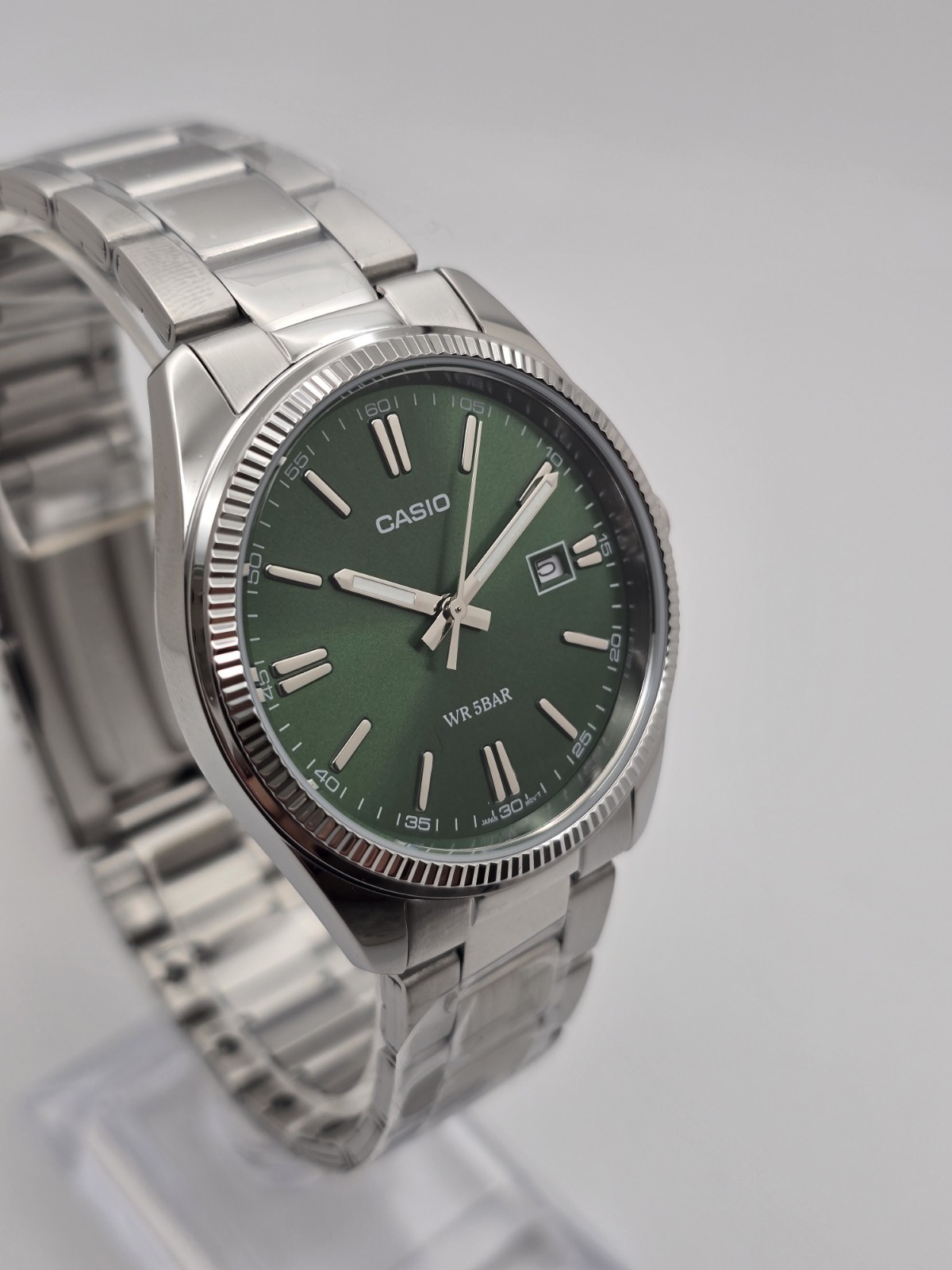 Casio MTP-1302D-3AJF Sunray Green Date Dial Classic Men’s Watch Brand New JDM