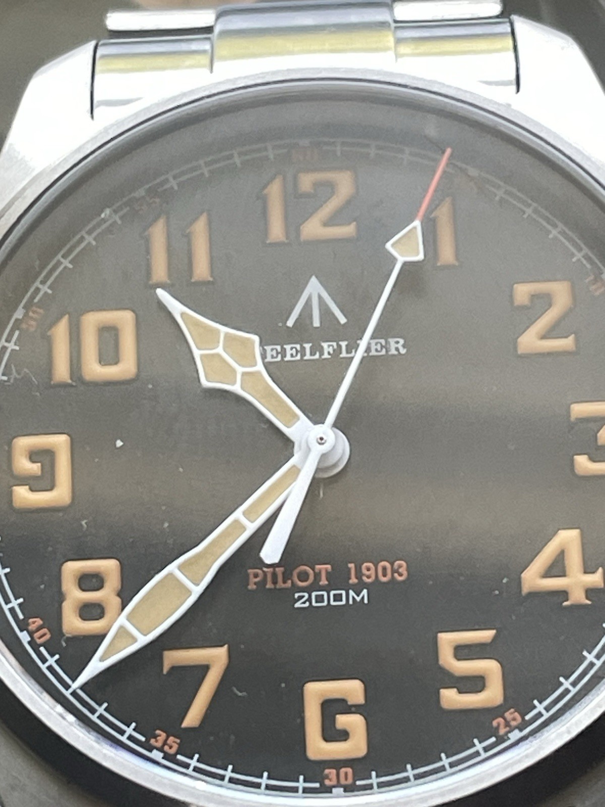 39MM STEELFLIER Pilot Quartz Watch Men’s 200M Waterproof Stainless Luminous