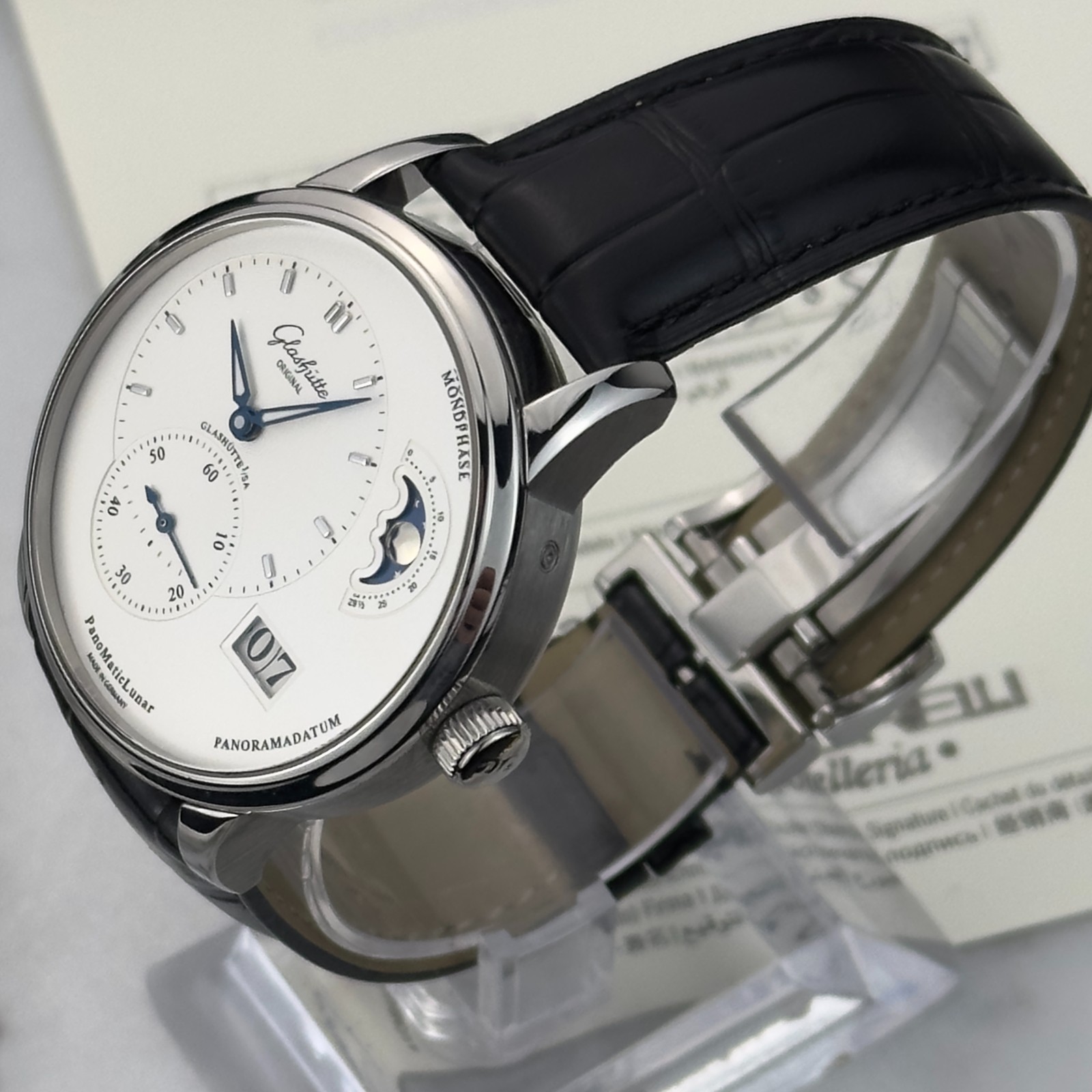 2025 Glashütte Original PanoMaticLunar Watch 1-90-02-42-32-05 Box and Paper