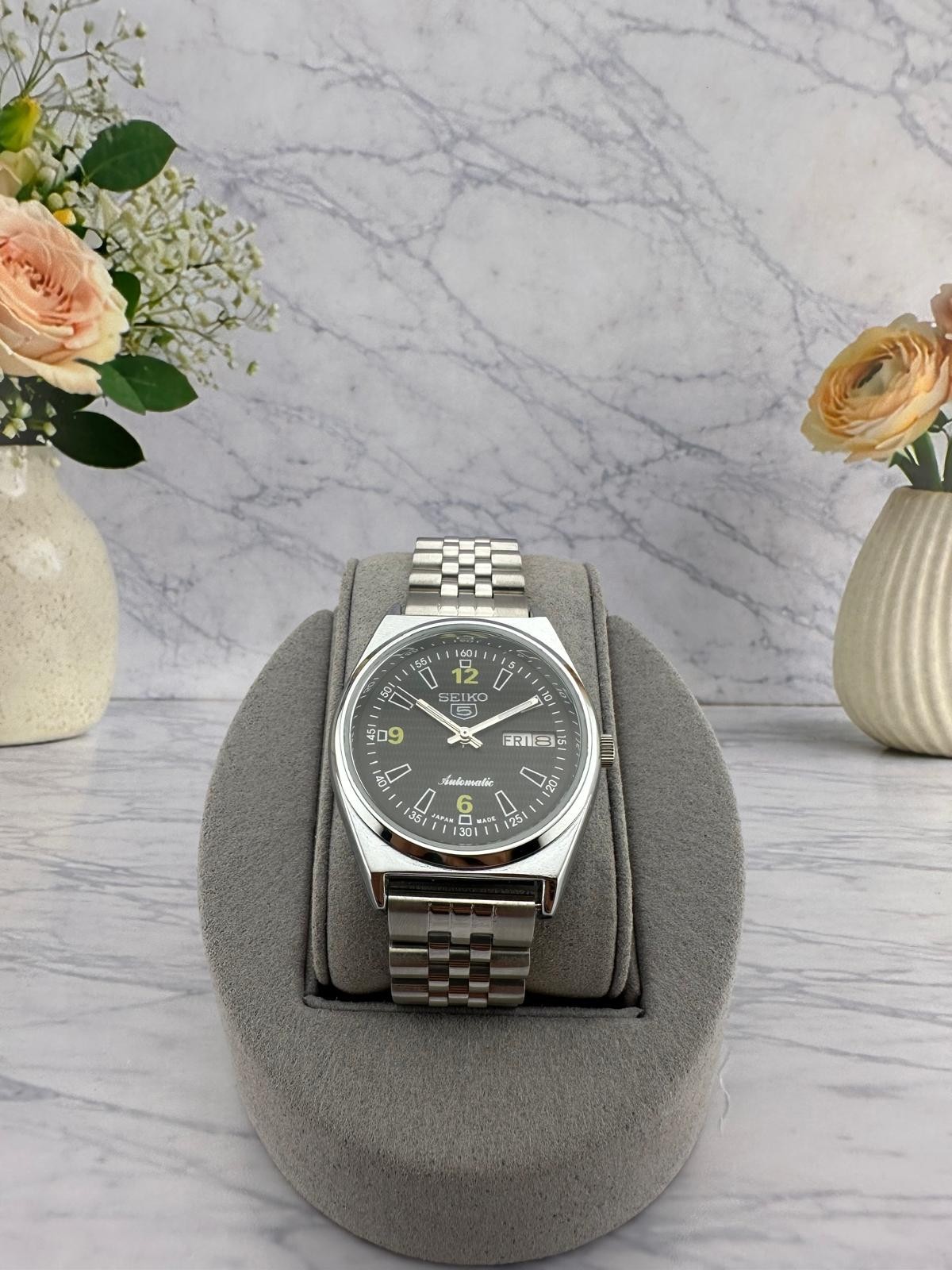 Vintage Seiko 5 Automatic 6309A 17 Jewels D/D Japan made Man’s Wrist Watch