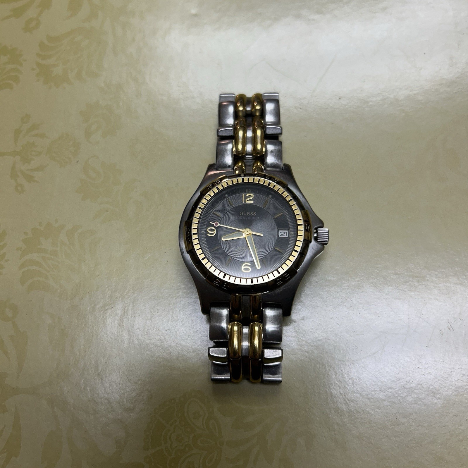 Guess Waterpro Men’s Watch Japan Movement Stainless Steel Back 100m Water Rest.