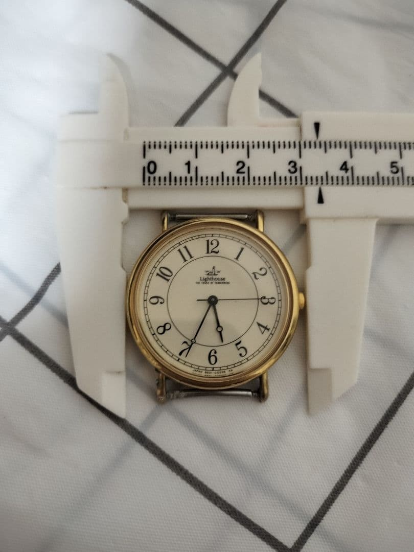 Excellent condition Citizen Lighthouse 6031 gold quartz wristwatch