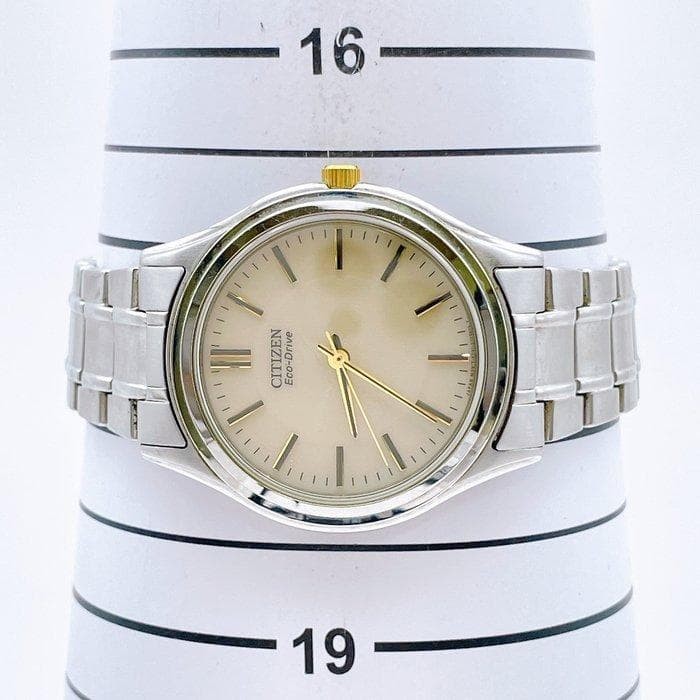 Working condition Citizen wristwatch, ivory dial, Eco-Drive quartz, stainl【USED】